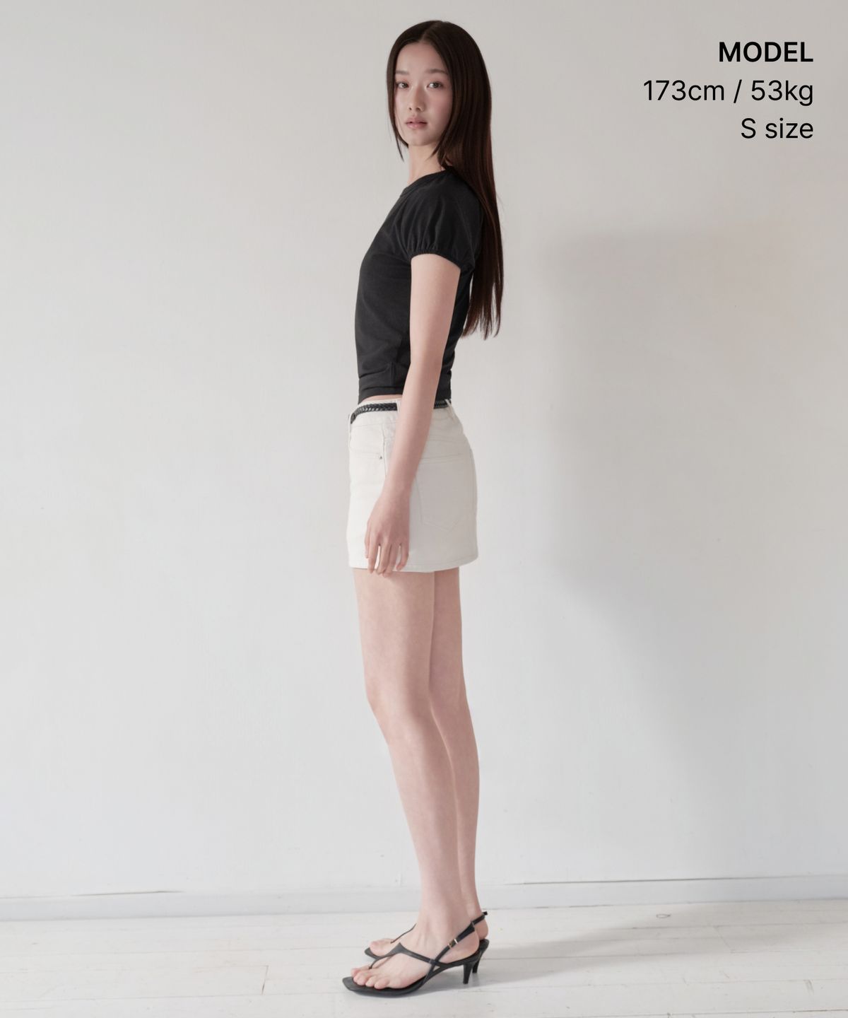 무신사 스탠다드 우먼(MUSINSA STANDARD WOMAN) 우먼즈 볼륨 슬리브 슬림 티셔츠 [블랙]