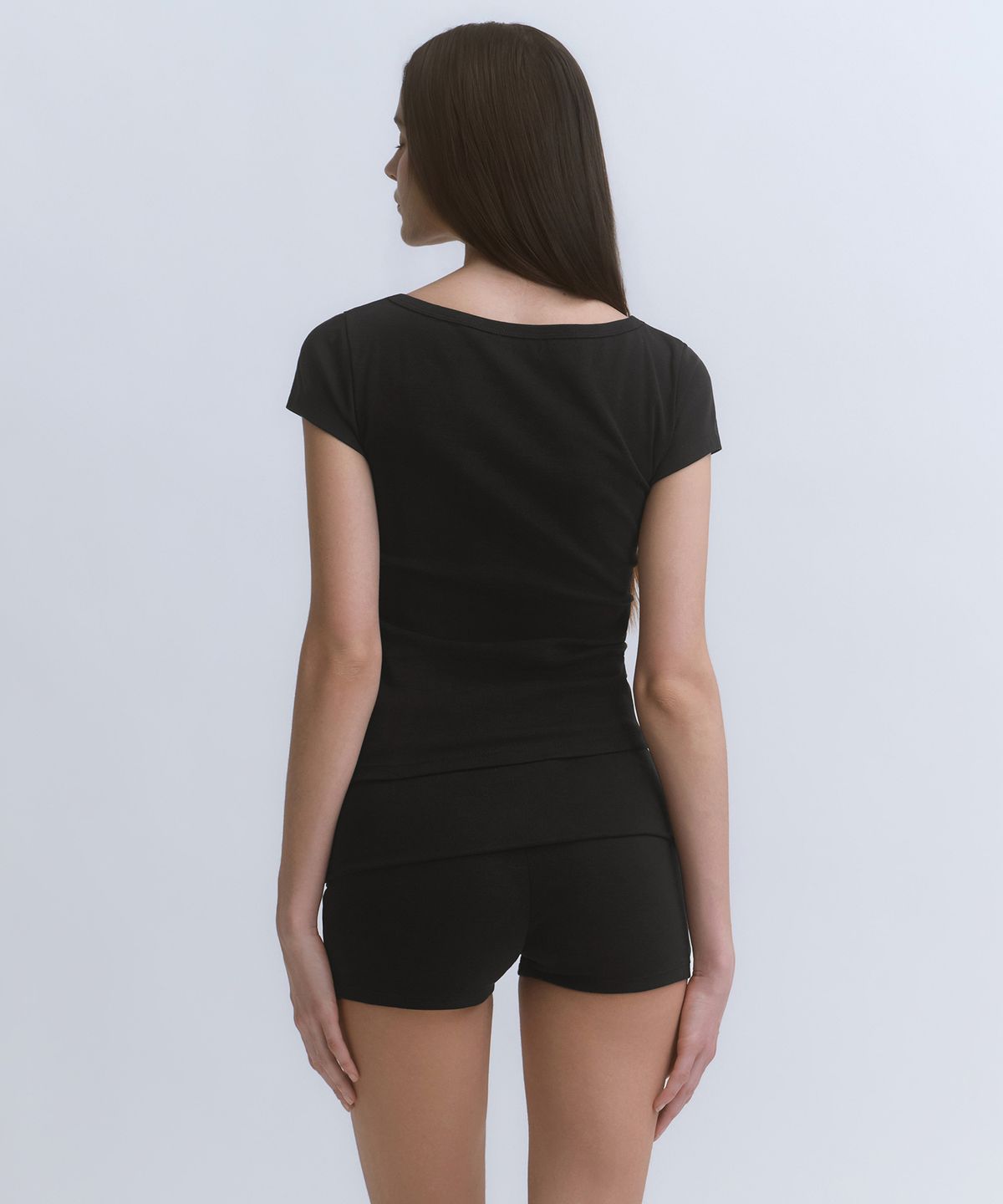 무신사 스탠다드 우먼(MUSINSA STANDARD WOMAN) 우먼즈 슬림 보트 넥 캡 슬리브 티셔츠 [블랙]