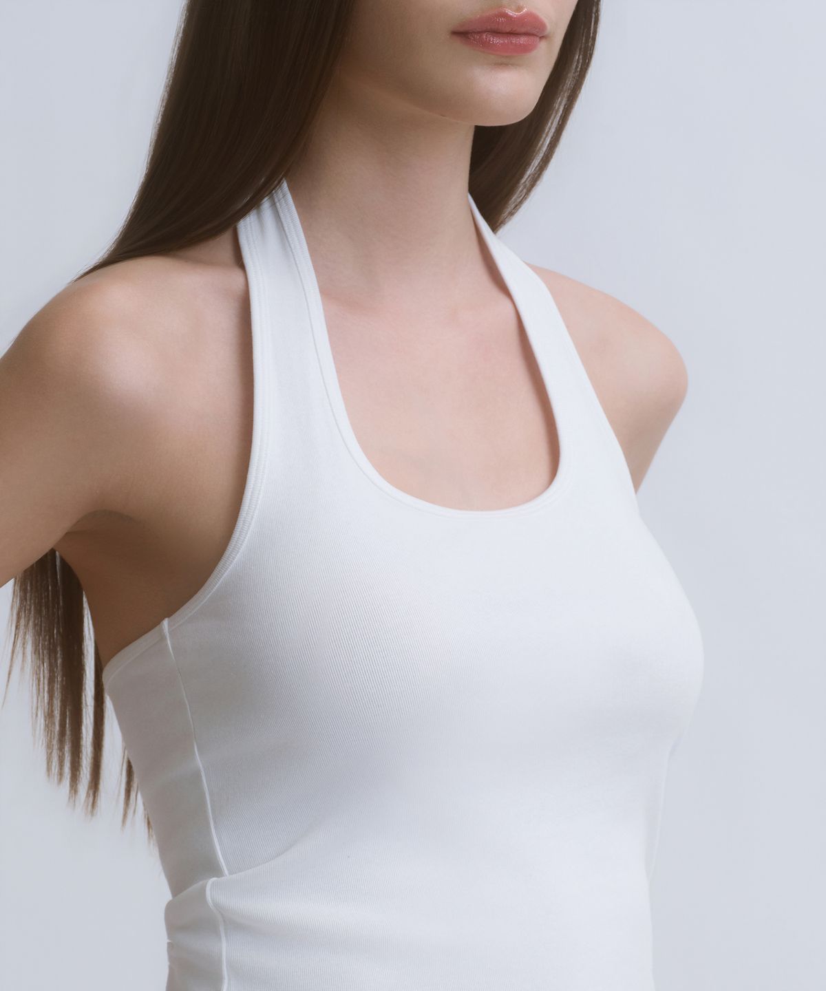 무신사 스탠다드 우먼(MUSINSA STANDARD WOMAN) 우먼즈 슬림 홀터 탑 [화이트]
