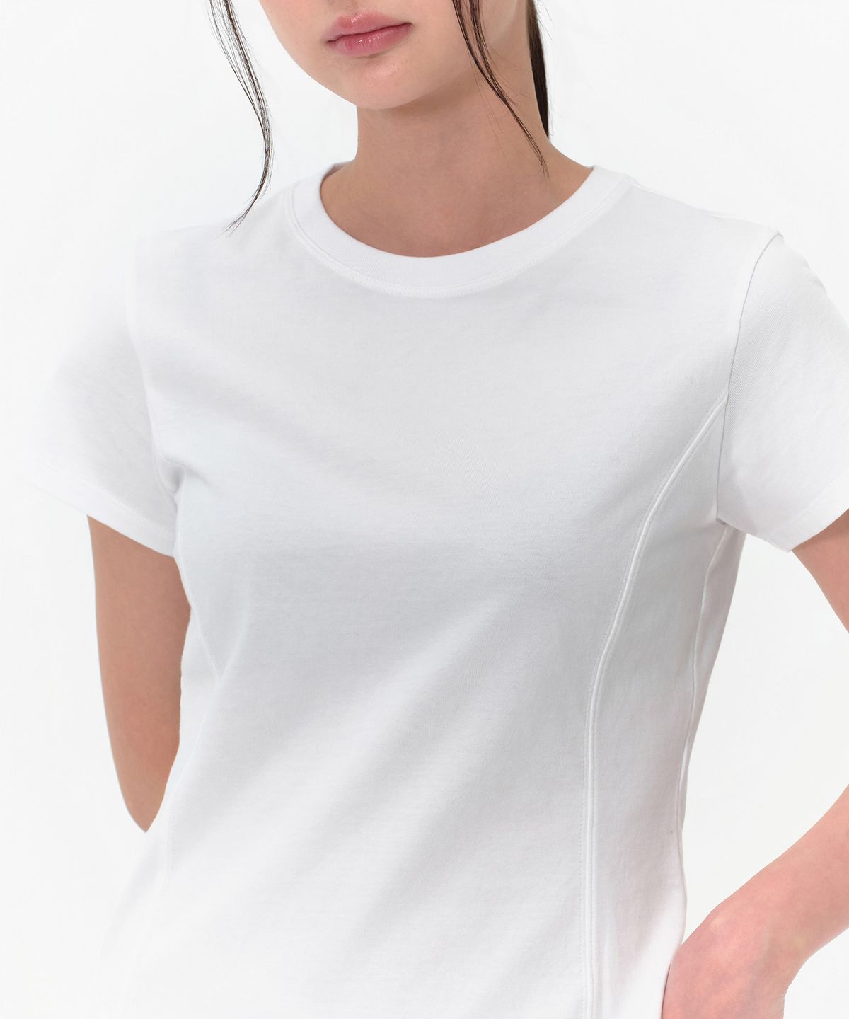 무신사 스탠다드 우먼(MUSINSA STANDARD WOMAN) 우먼즈 라운드 헴 티셔츠 [화이트]