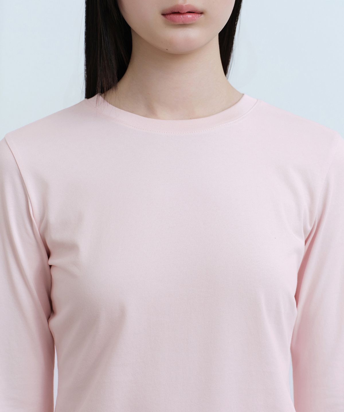 무신사 스탠다드 우먼(MUSINSA STANDARD WOMAN) [UV 프로텍션] 우먼즈 슬림 크루 넥 긴소매 티셔츠 [페일 핑크]