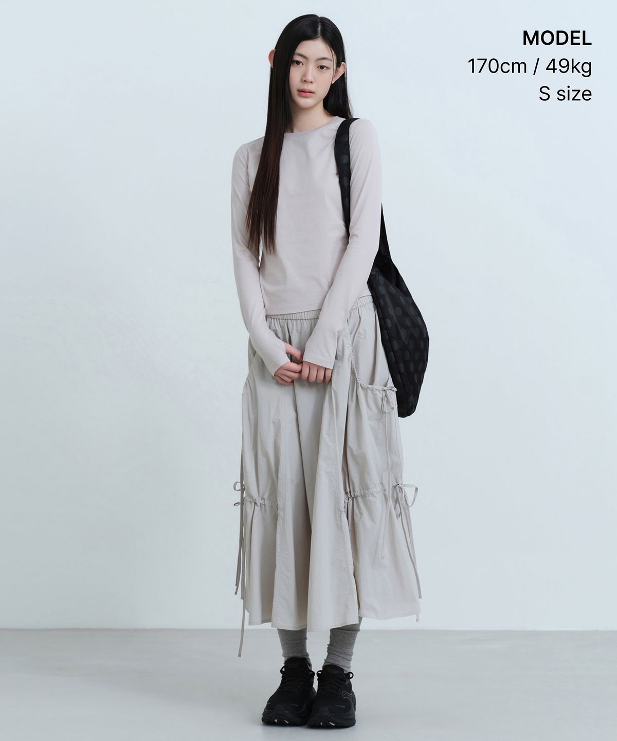 무신사 스탠다드 우먼(MUSINSA STANDARD WOMAN) [UV 프로텍션] 우먼즈 슬림 크루 넥 긴소매 티셔츠 [라이트 웜 그레이]