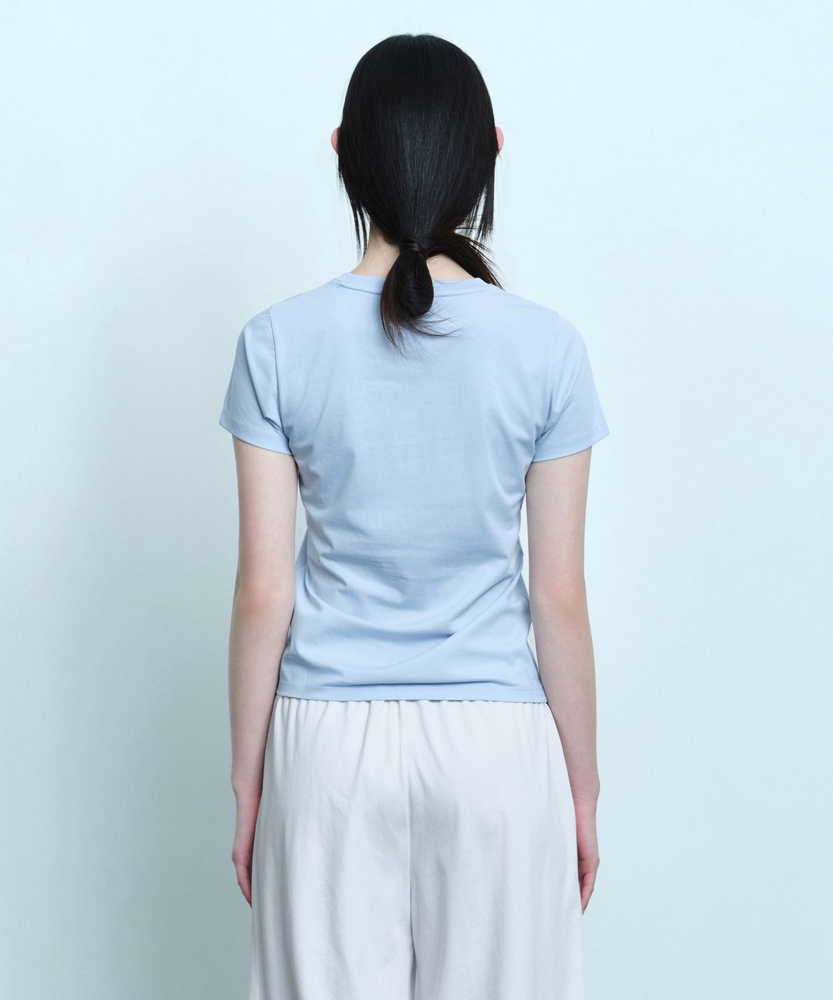 무신사 스탠다드 우먼(MUSINSA STANDARD WOMAN) [UV 프로텍션] 우먼즈 슬림 크루 넥 티셔츠 [클라우디 블루]