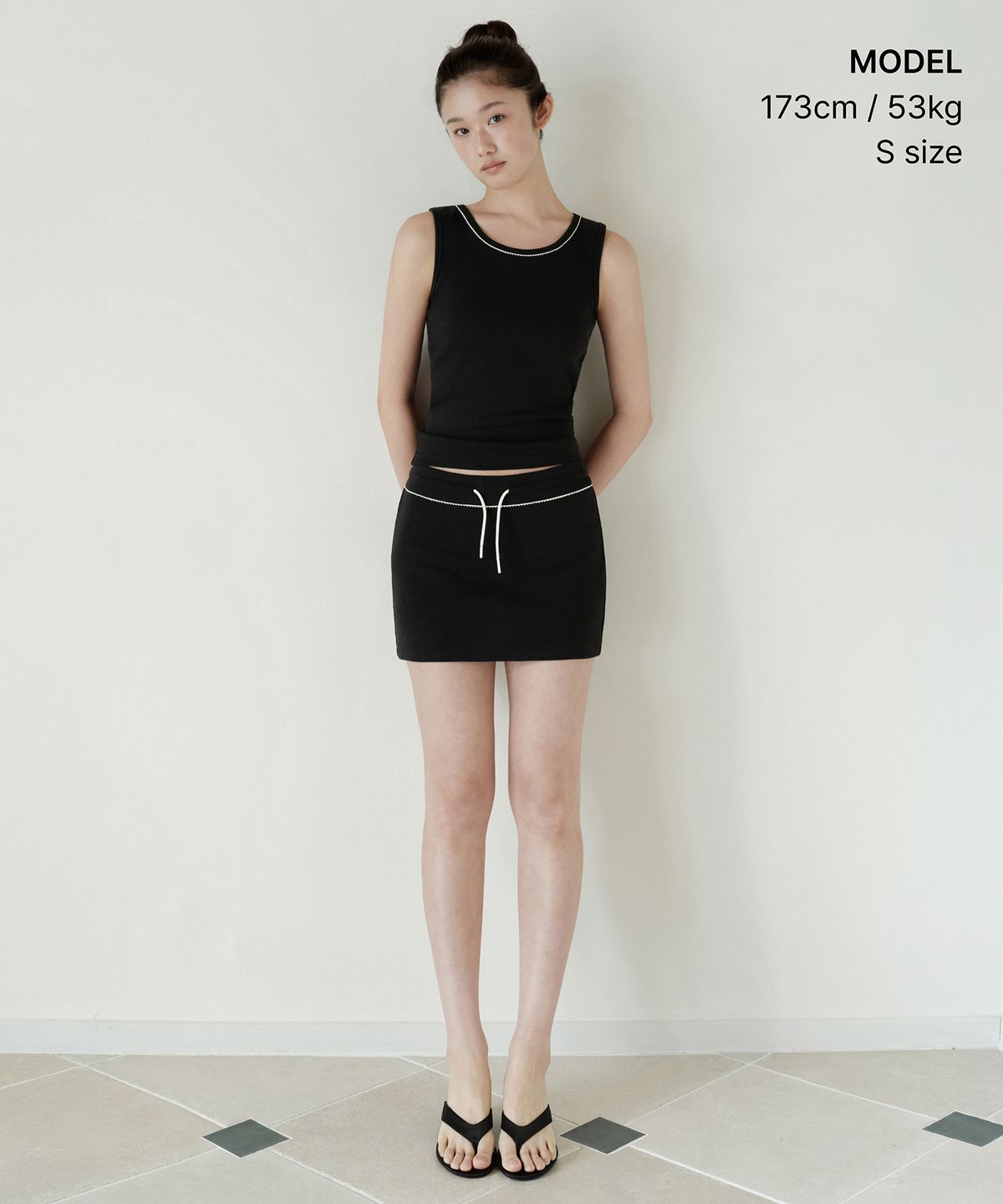 무신사 스탠다드 우먼(MUSINSA STANDARD WOMAN) 우먼즈 레이스 트림 탱크 탑 [블랙]
