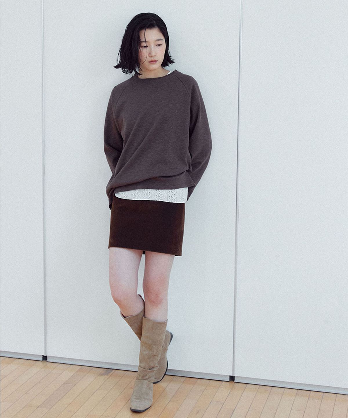 유토시스(EUTOSIS) VELVET MINI SKIRT(BROWN)