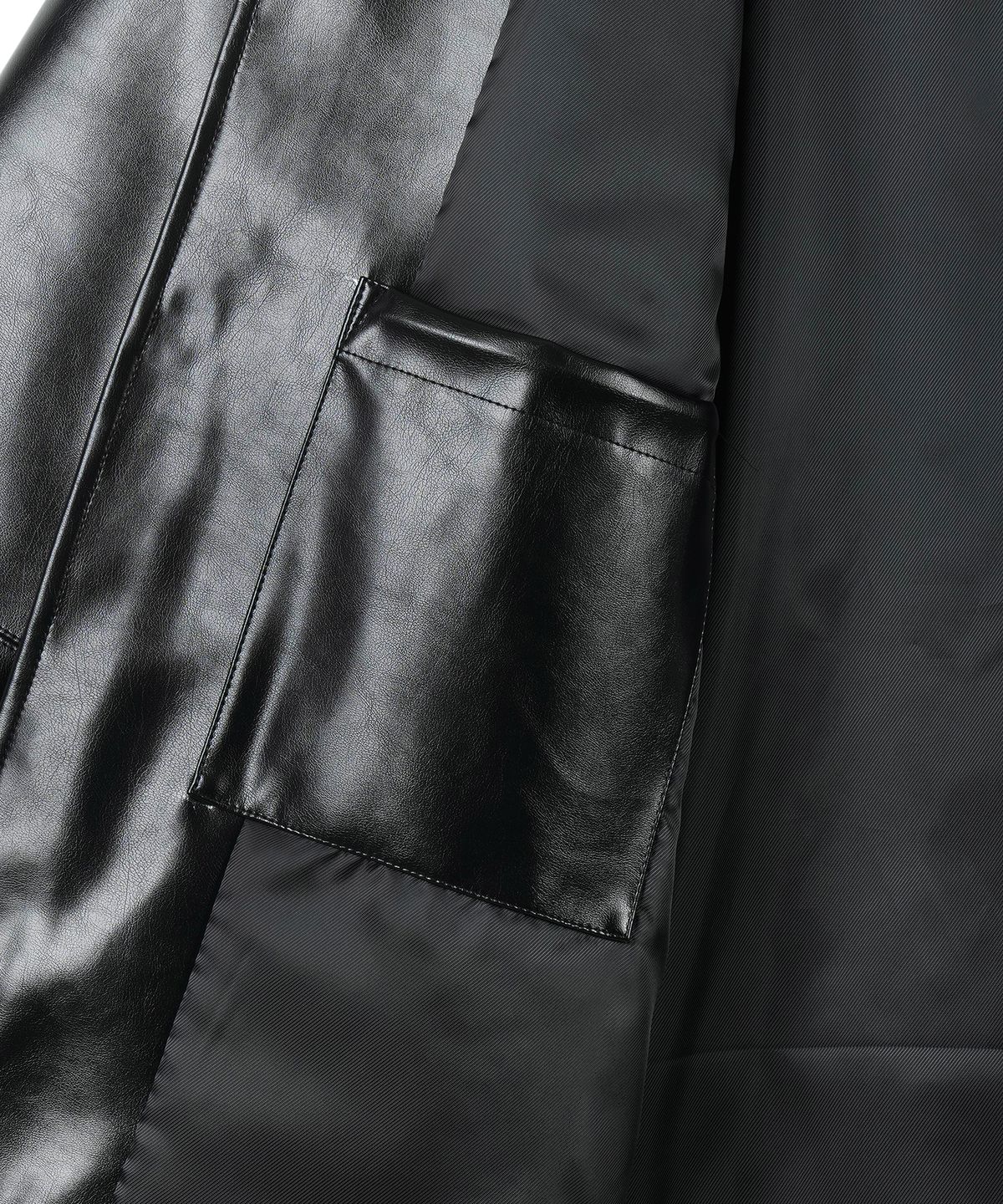 구보(GUVO) Faux leather raglan coat