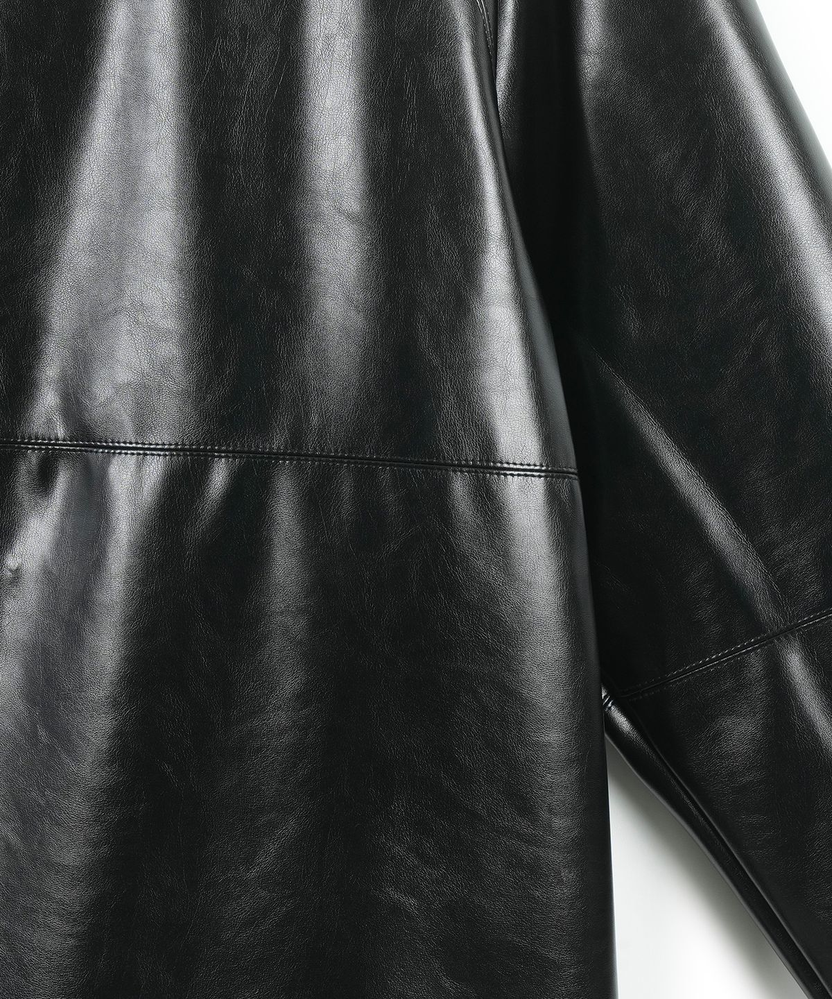 구보(GUVO) Faux leather raglan coat