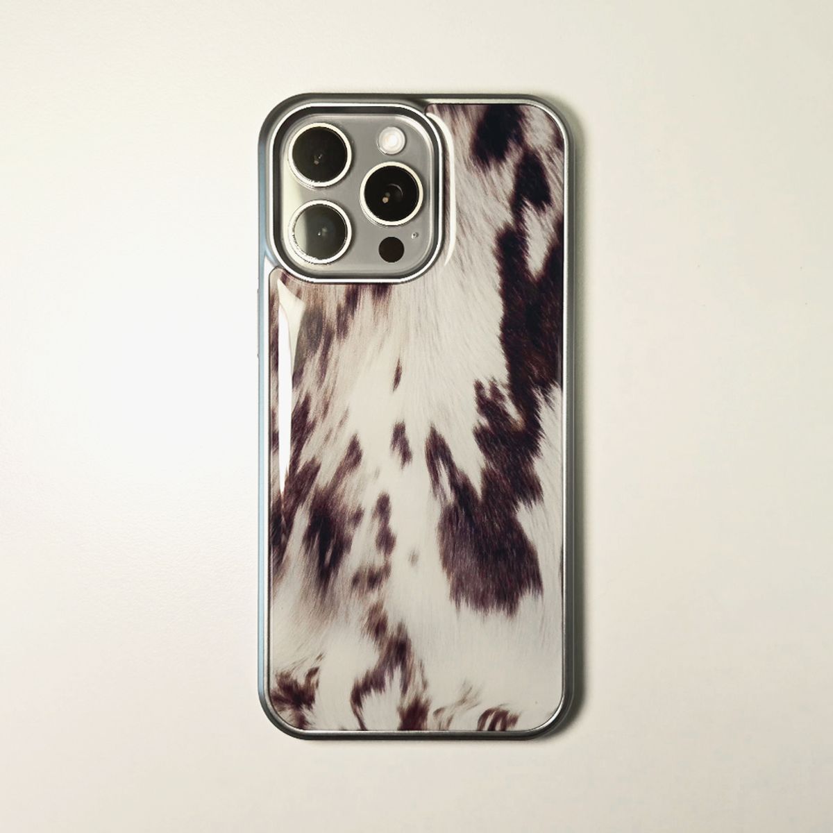 메모리즈바운더리(MEMORIESBOUNDARY) Classic Cowhide Phone Case Beige (SV_Epoxy/MagSafe Glass)