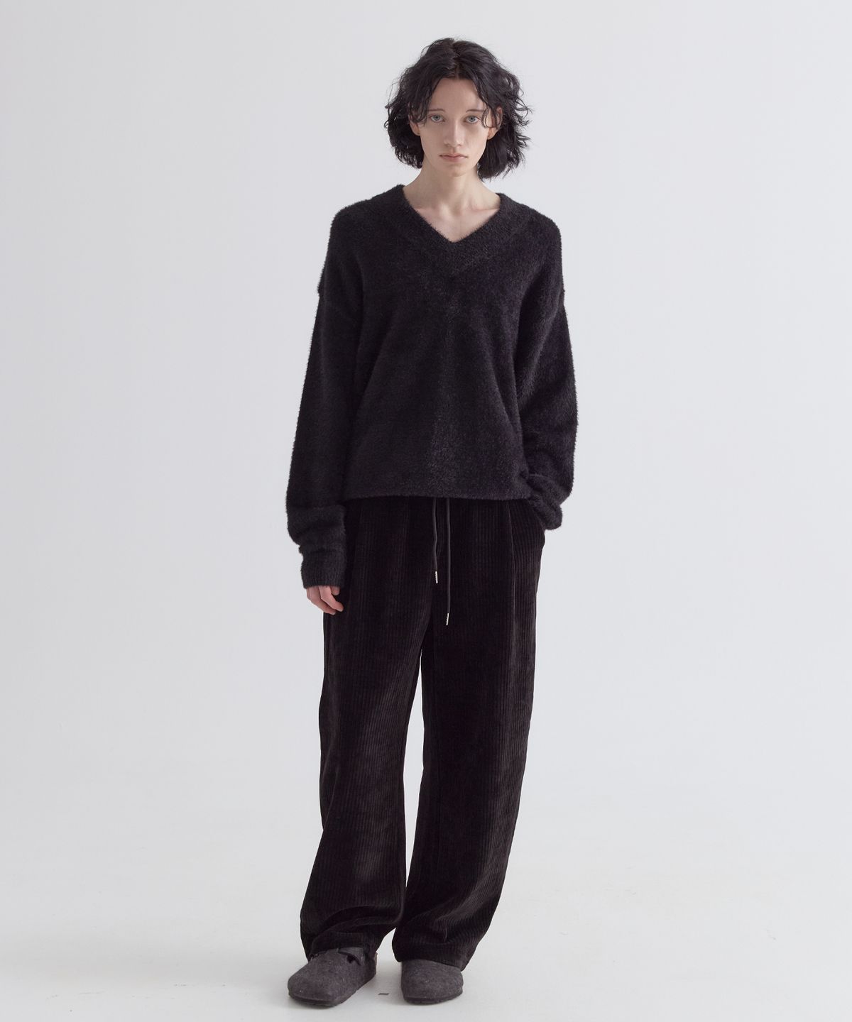 이지오(EZIO) Roy Velvet Banded Pants_Black