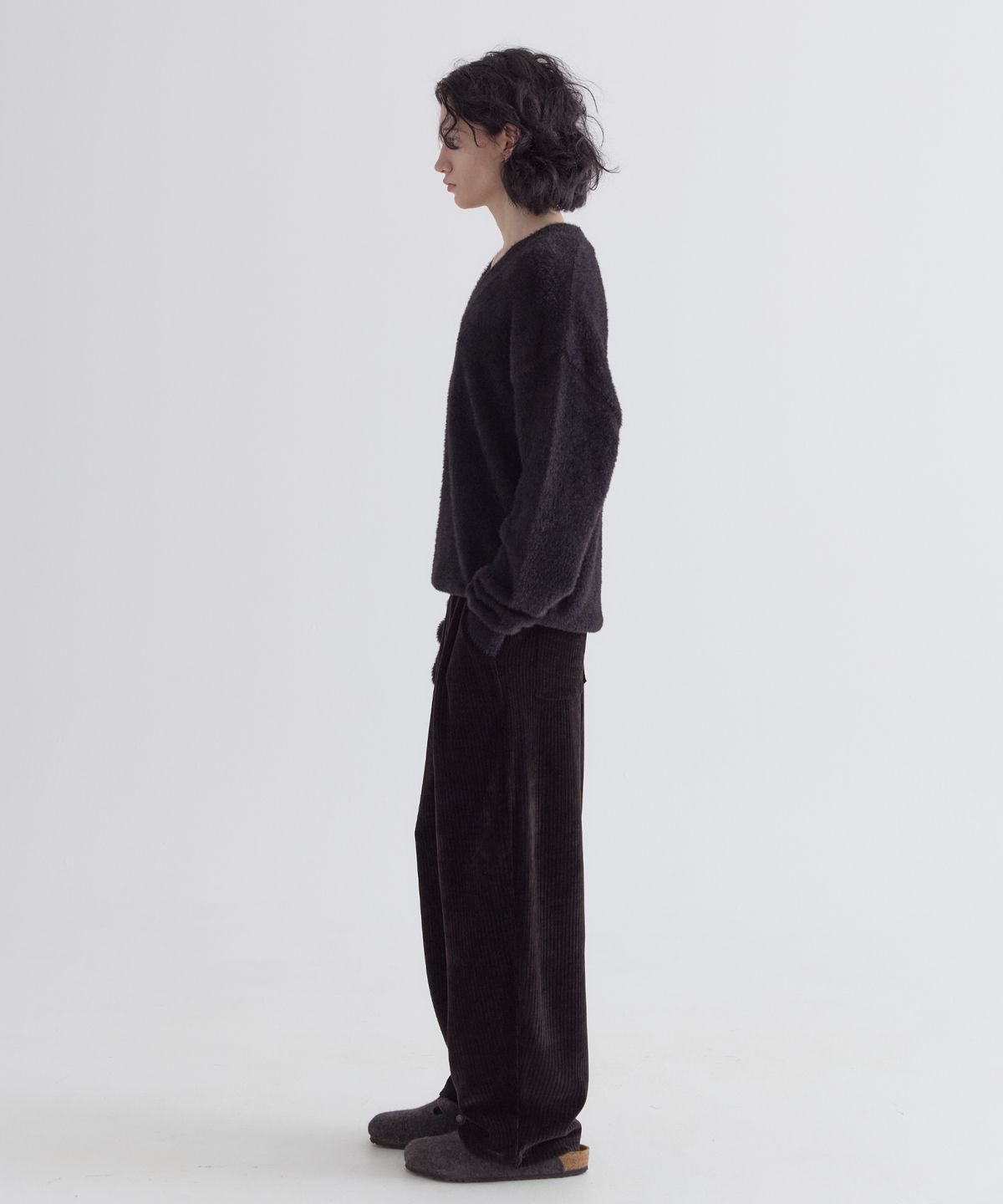 이지오(EZIO) Roy Velvet Banded Pants_Black
