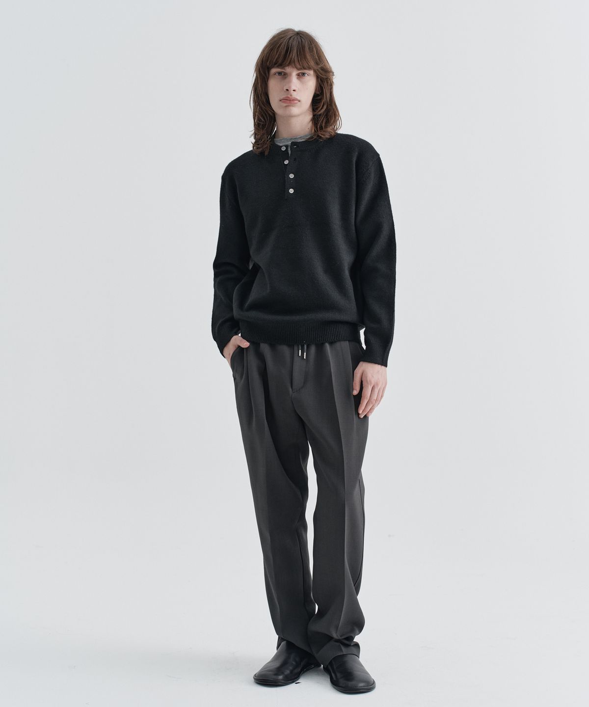 이지오(EZIO) Henley Neck Wool Blend Knitwear_Black