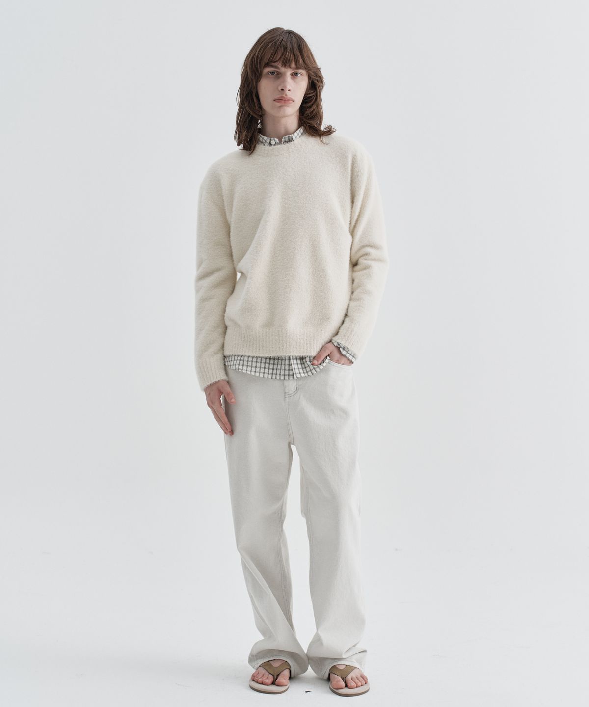이지오(EZIO) Fluffy Angora Round Knit_Ivory