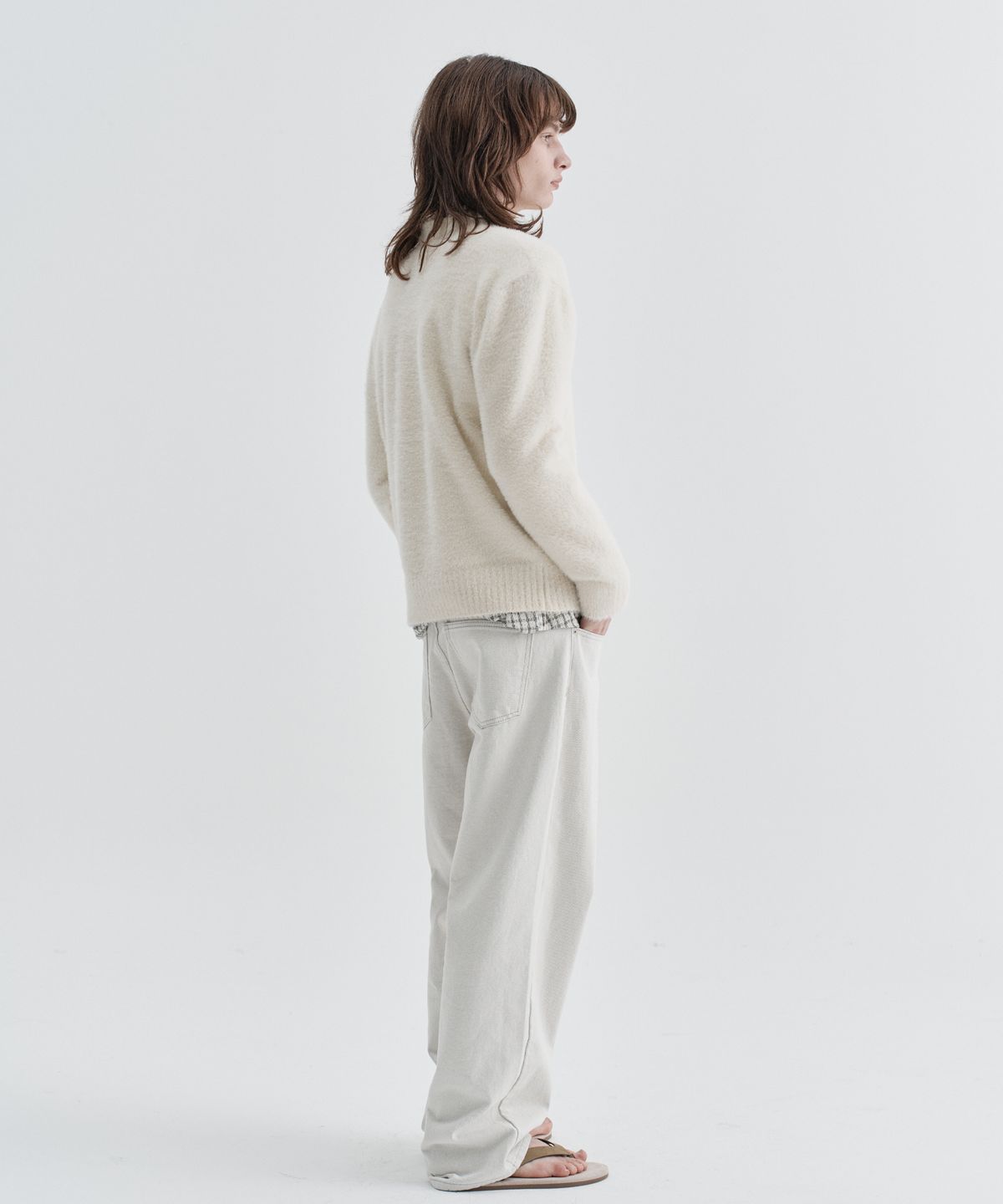 이지오(EZIO) Fluffy Angora Round Knit_Ivory