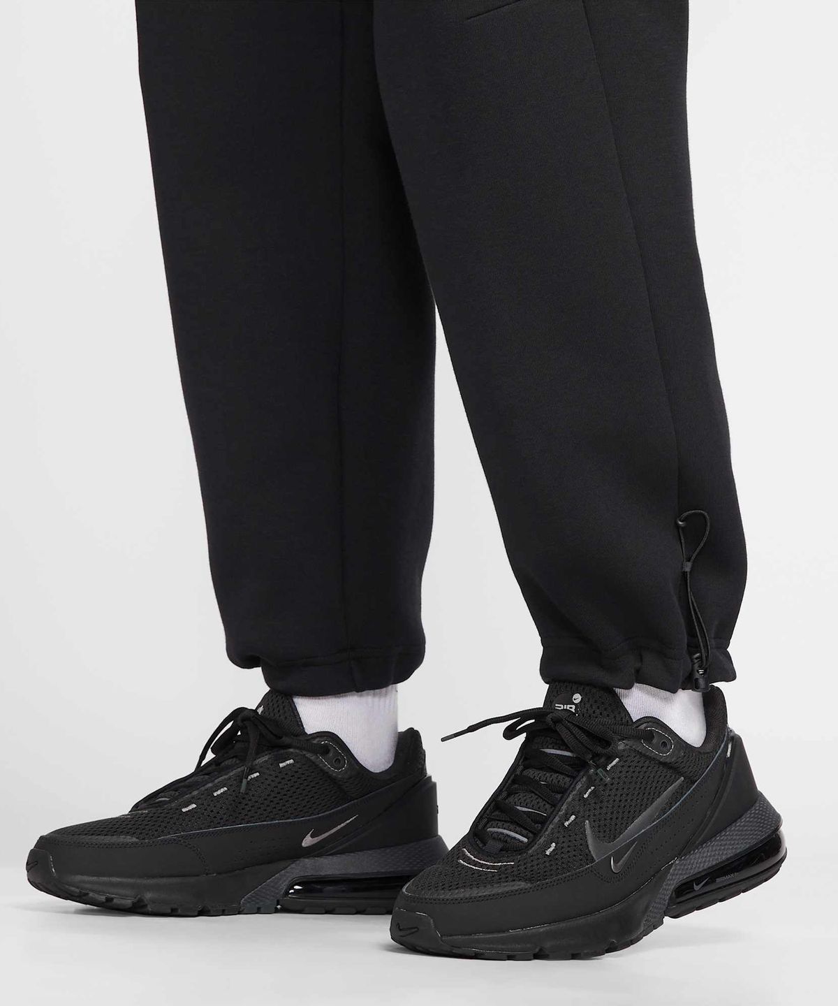나이키(NIKE) 테크 오픈 헴 플리스 팬츠 M - 블랙 / IM0698-010