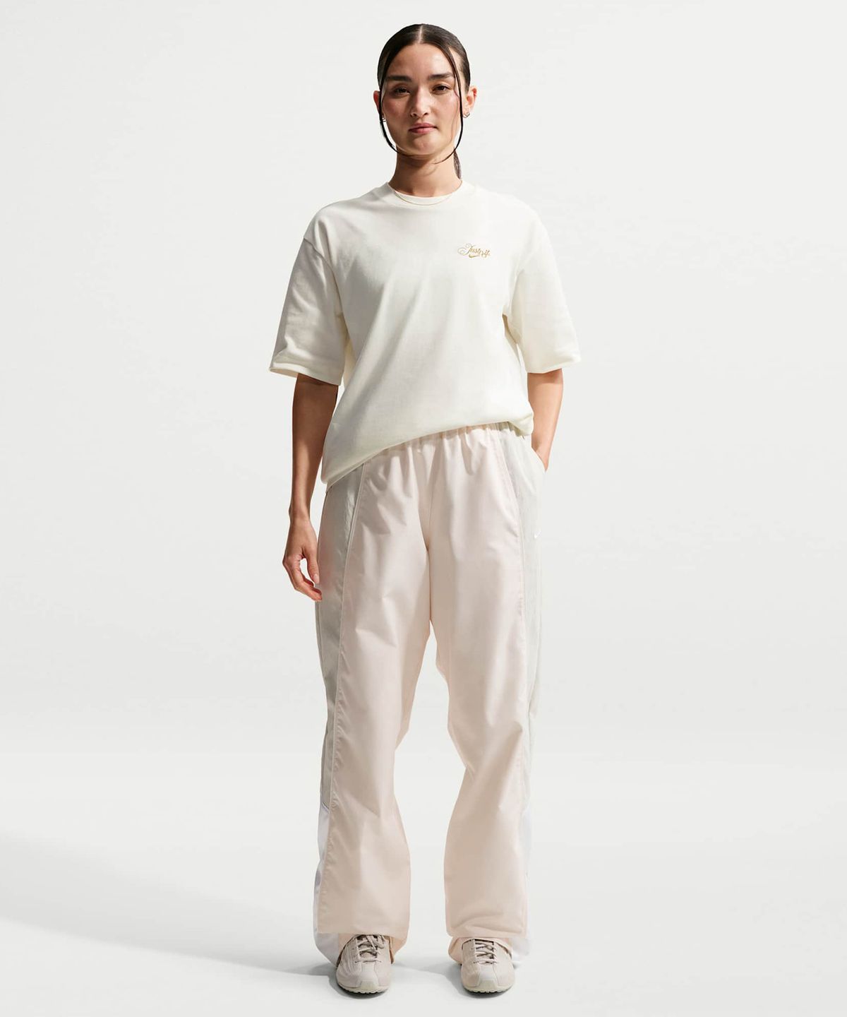 나이키(NIKE) 스포츠웨어 오버사이즈 티셔츠 W - 세일 / IO3526-133