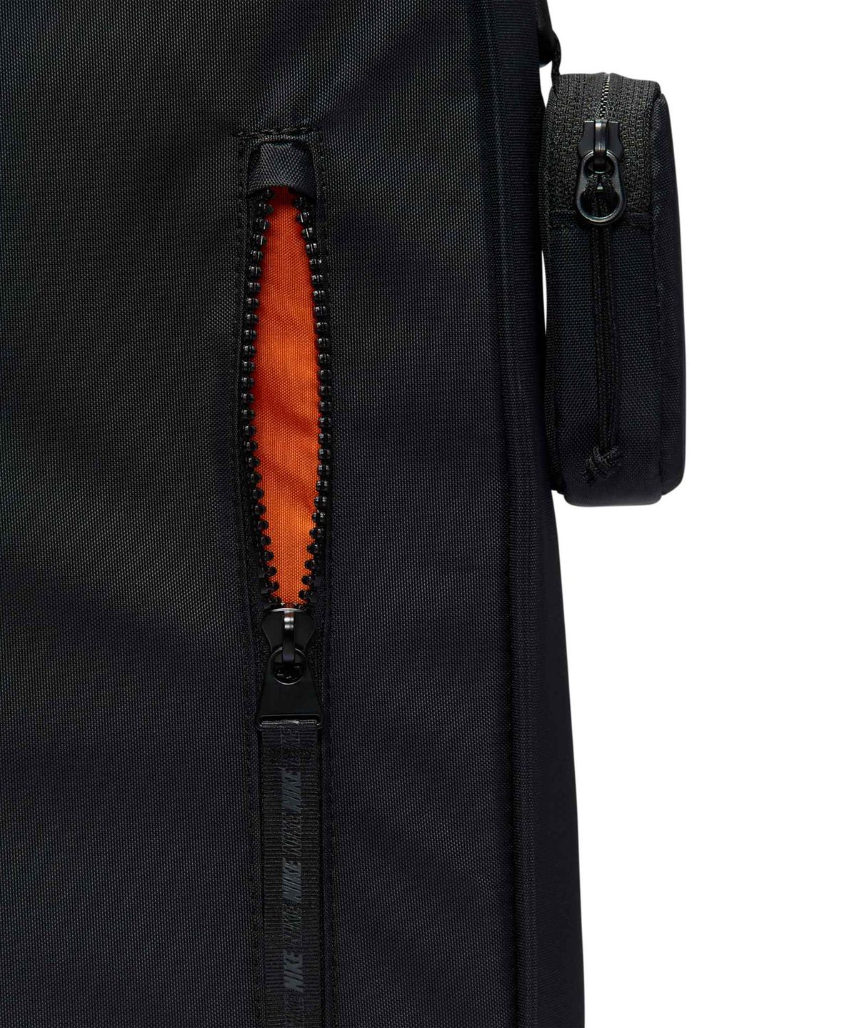 나이키(NIKE) 스포츠웨어 커뮤트 토트백(20L) - 블랙:앤트러사이트 / FZ6130-011