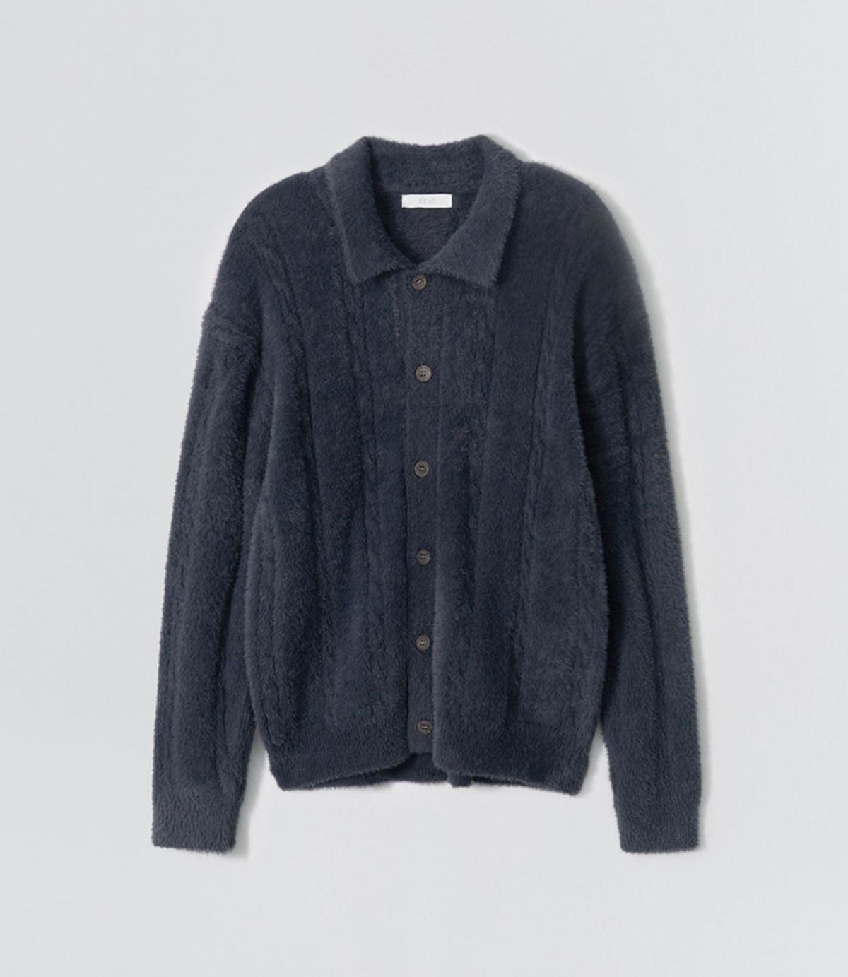 이지오(EZIO) Cable Angora Cara Cardigan_Charcoal