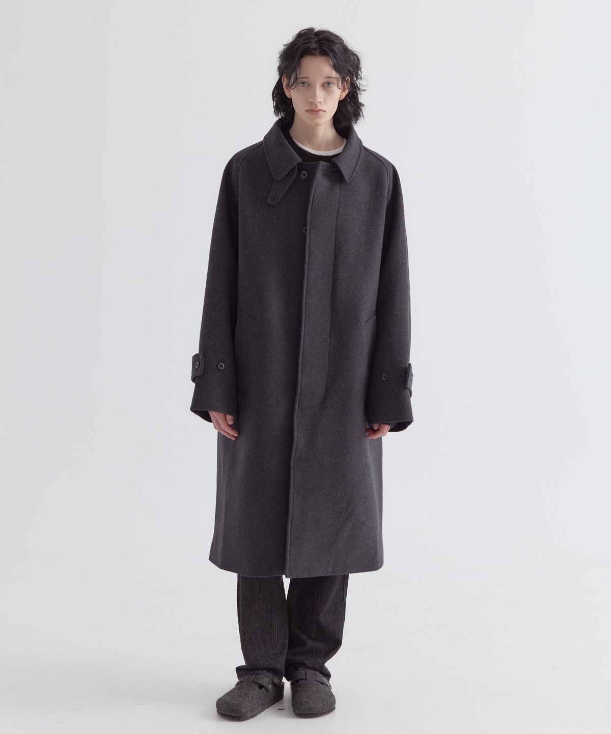 이지오(EZIO) Wool Blend Balmacan Coat_Charcoal