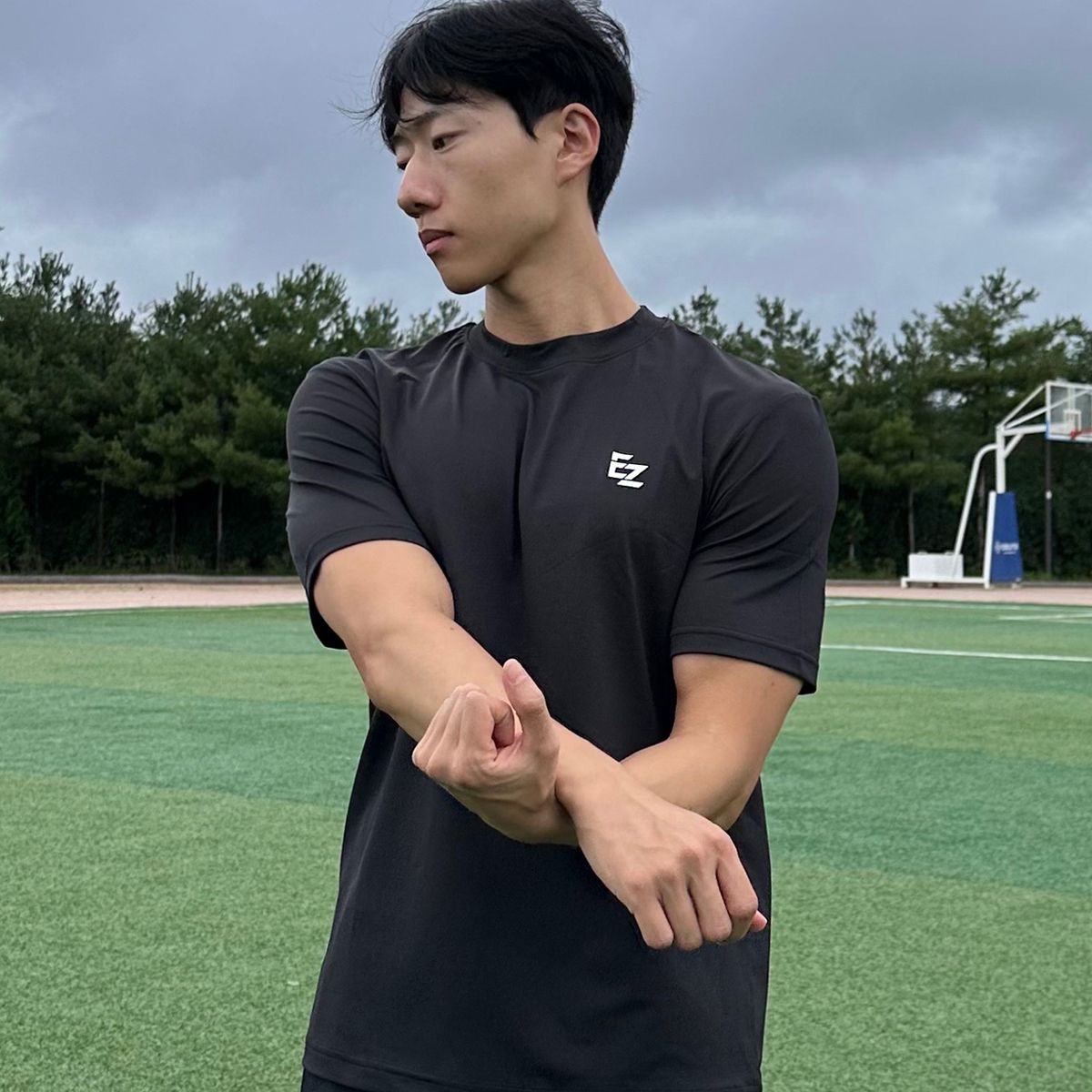 이지투미(EZTOME) 액티브 레귤러핏 반팔 티셔츠
