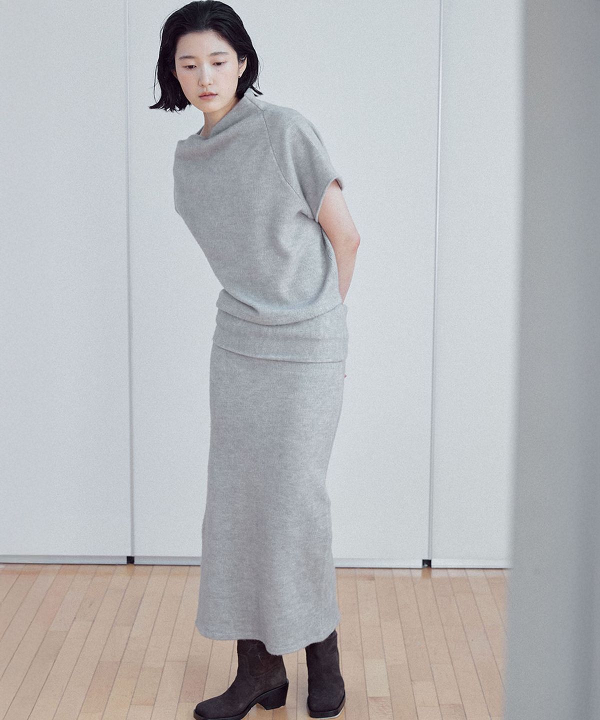 유토시스(EUTOSIS) HAIRY LAYERED LONG SKIRT(GREY)