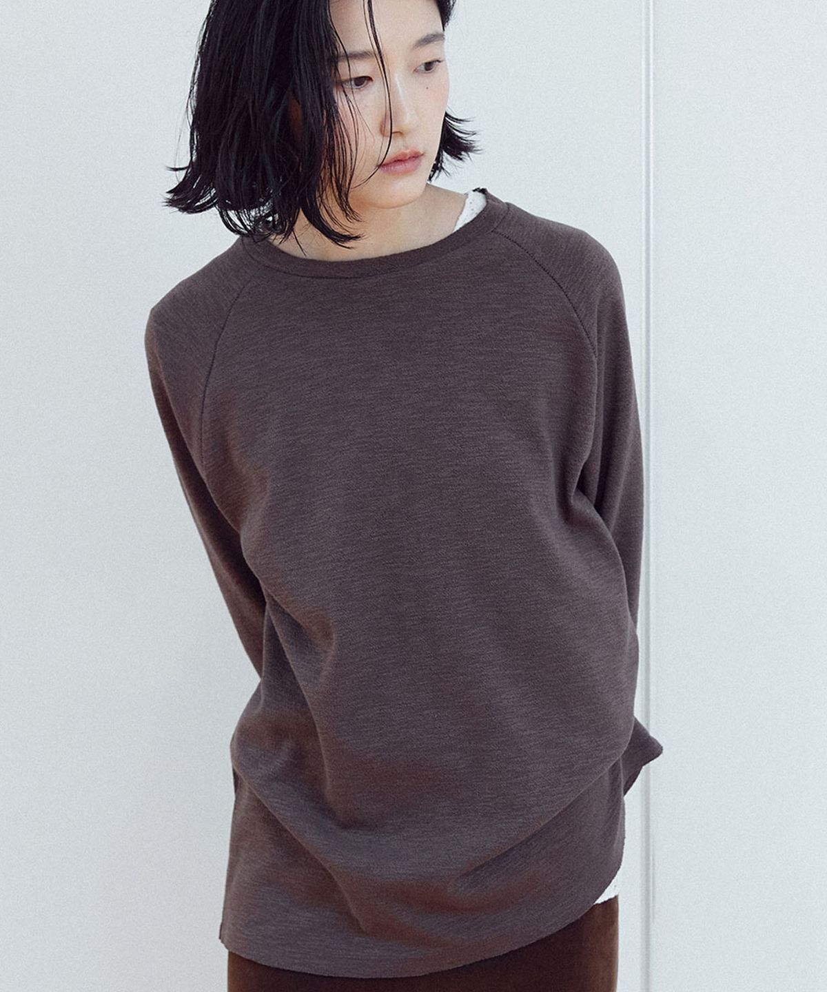 유토시스(EUTOSIS) REGLAN CUTTING TOP(BROWN)