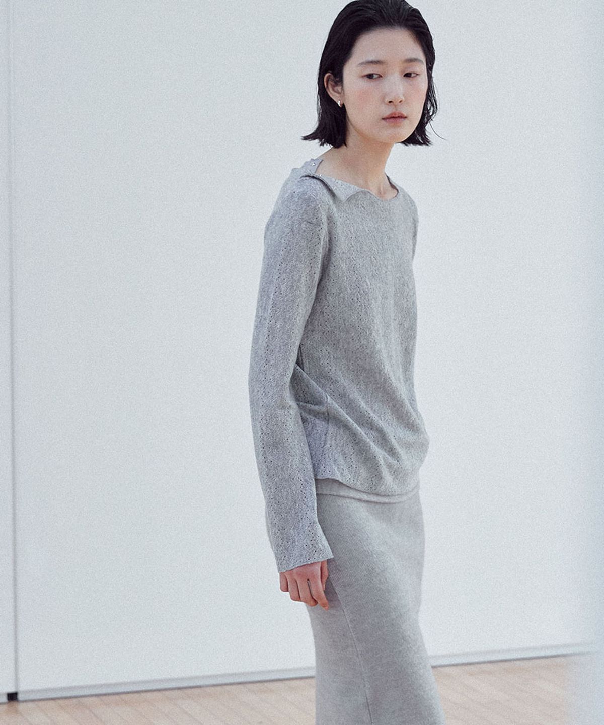 유토시스(EUTOSIS) RACE OFF-SHOULDER  TOP(GREY)