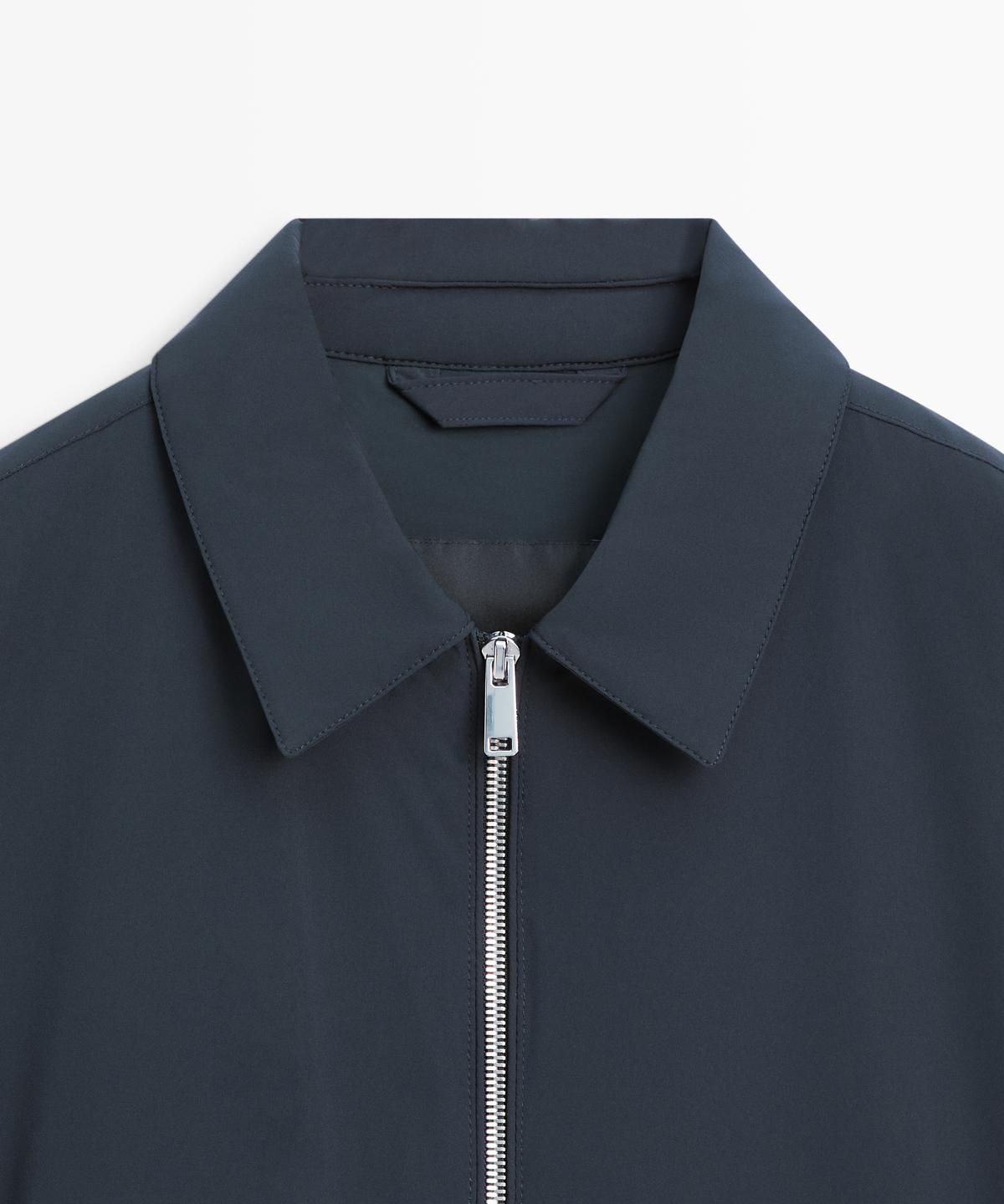 마시모두띠(MASSIMO DUTTI) 포켓 디테일 쇼트 재킷