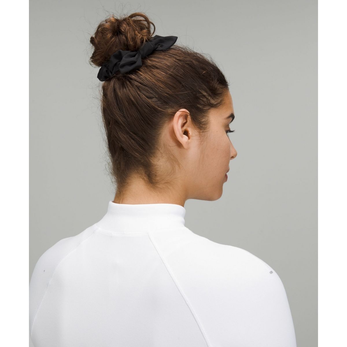 룰루레몬(LULULEMON) 업리프팅 스크런치 *보우  BLK