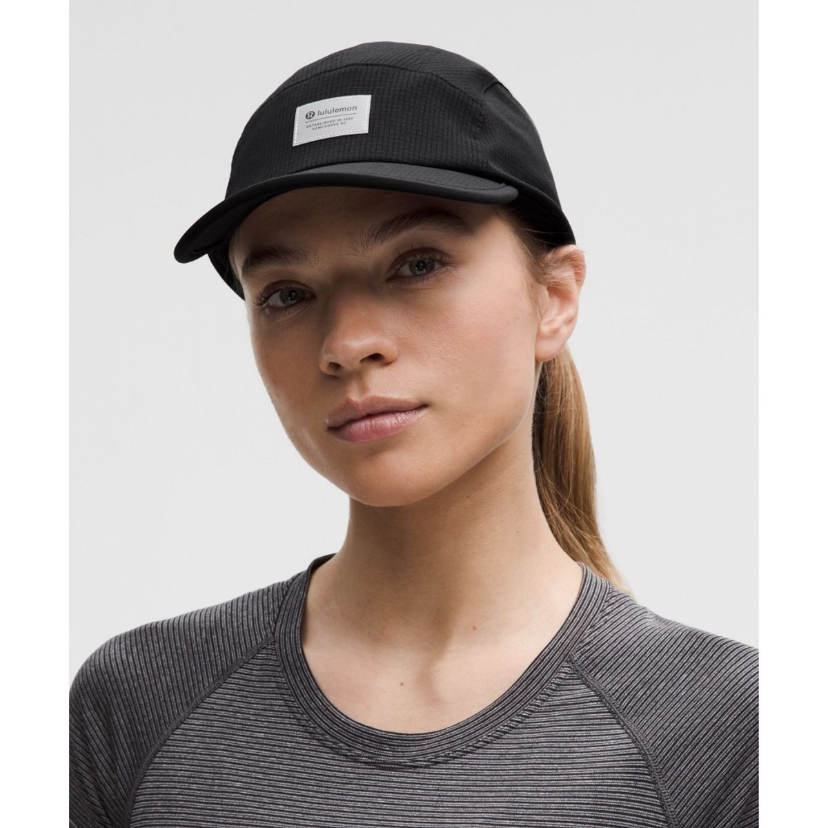 룰루레몬(LULULEMON) 패스트 앤 프리 멀티 패널 러닝 햇  BLK