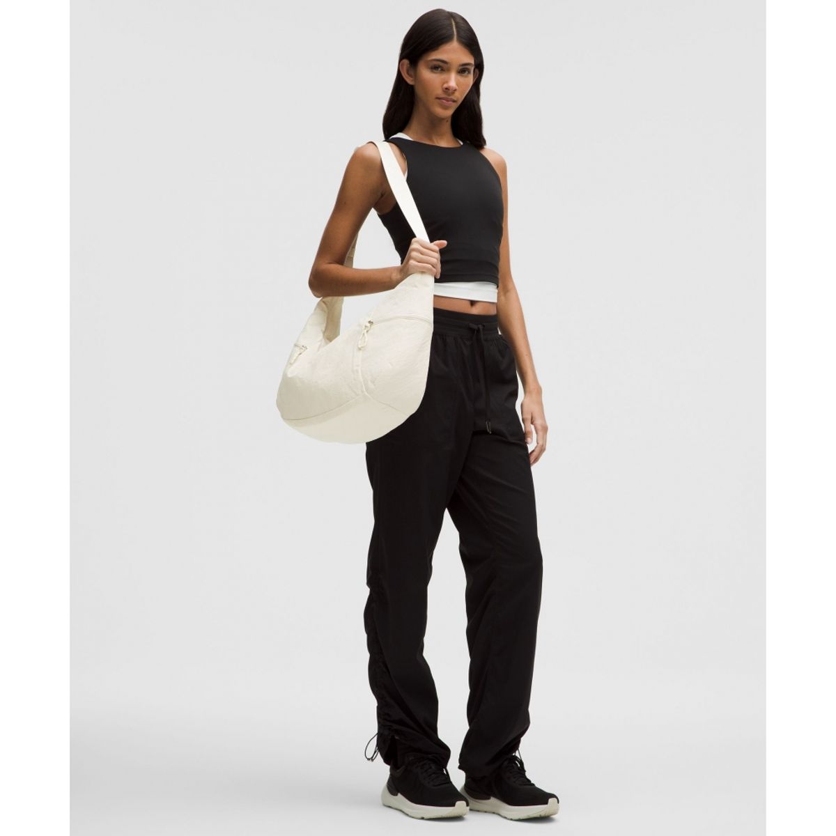 룰루레몬(LULULEMON) 라지 슬라우치 슬링백 13L  LTIV