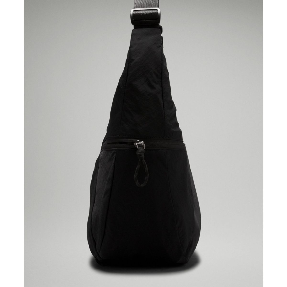 룰루레몬(LULULEMON) 라지 슬라우치 슬링백 13L  BLK
