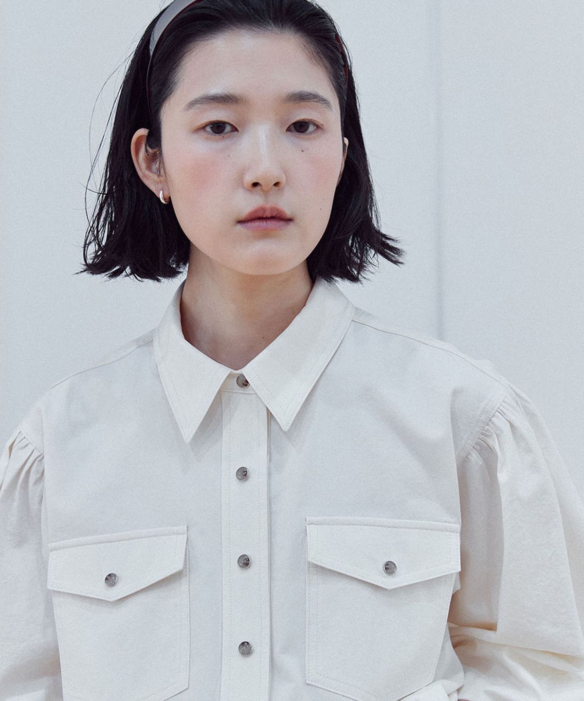 유토시스(EUTOSIS) OVERSIZED SHIRRING SHIRT(CREAM)