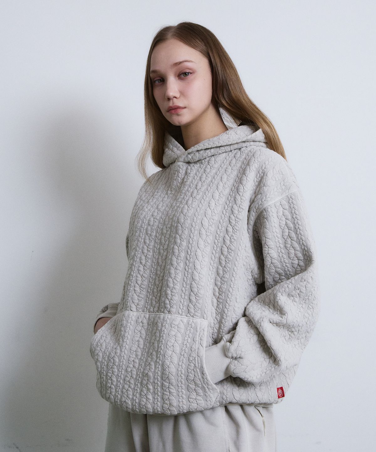 에이던엠(ADERNM) GRANPA COZY CABLE  HOODIE (BEIGE)