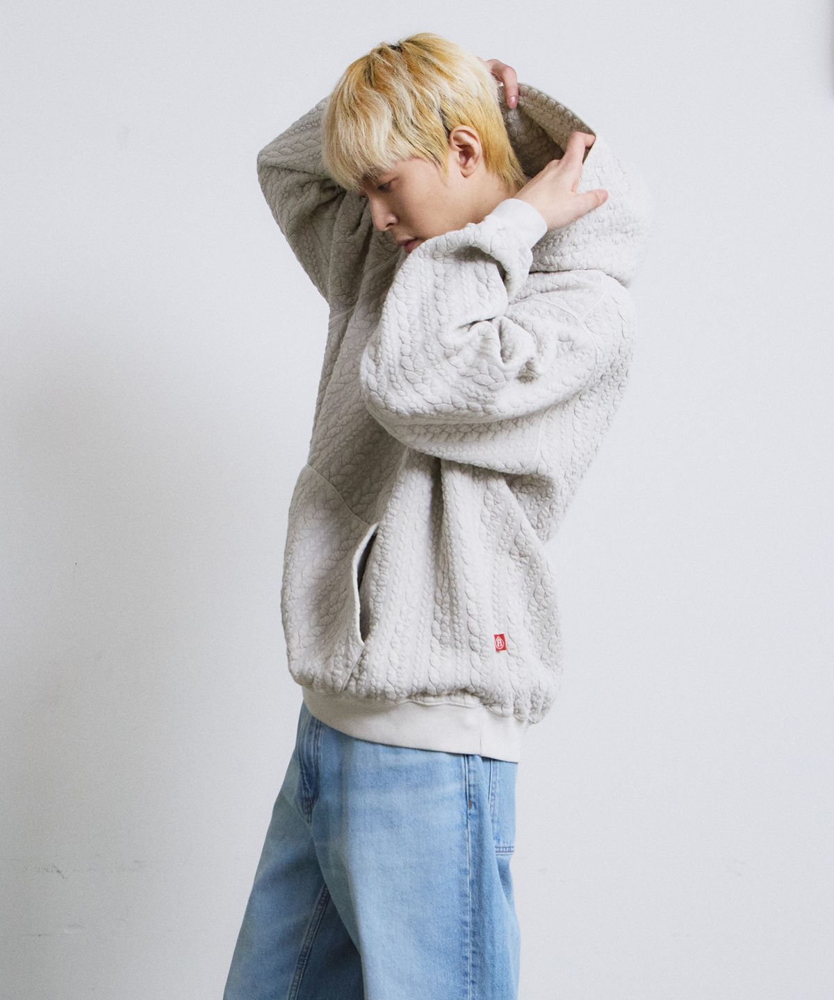 에이던엠(ADERNM) GRANPA COZY CABLE  HOODIE (BEIGE)
