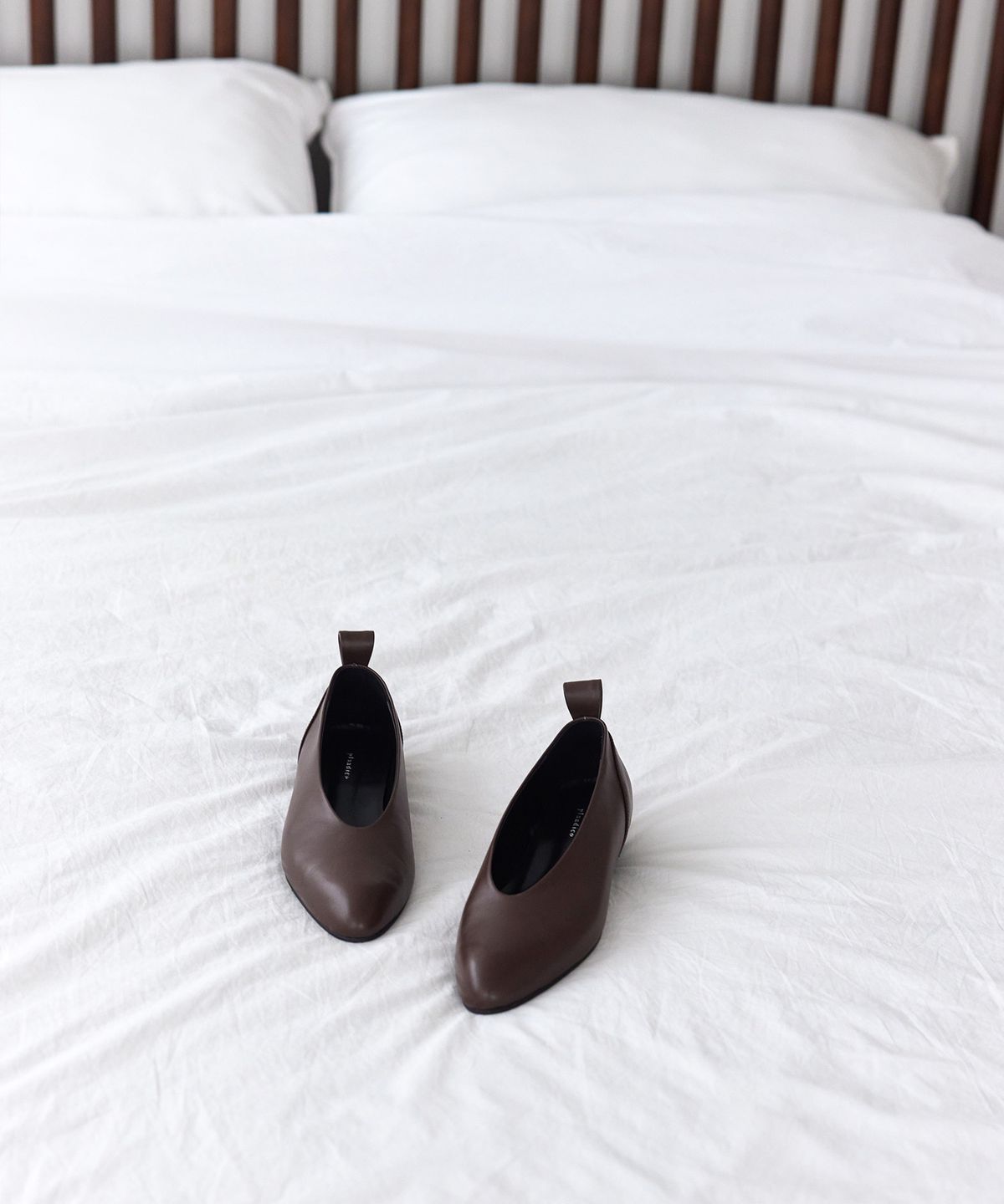 플라디코(PLAADICO) Nomadism Soul Flat, Glossy Ganache
