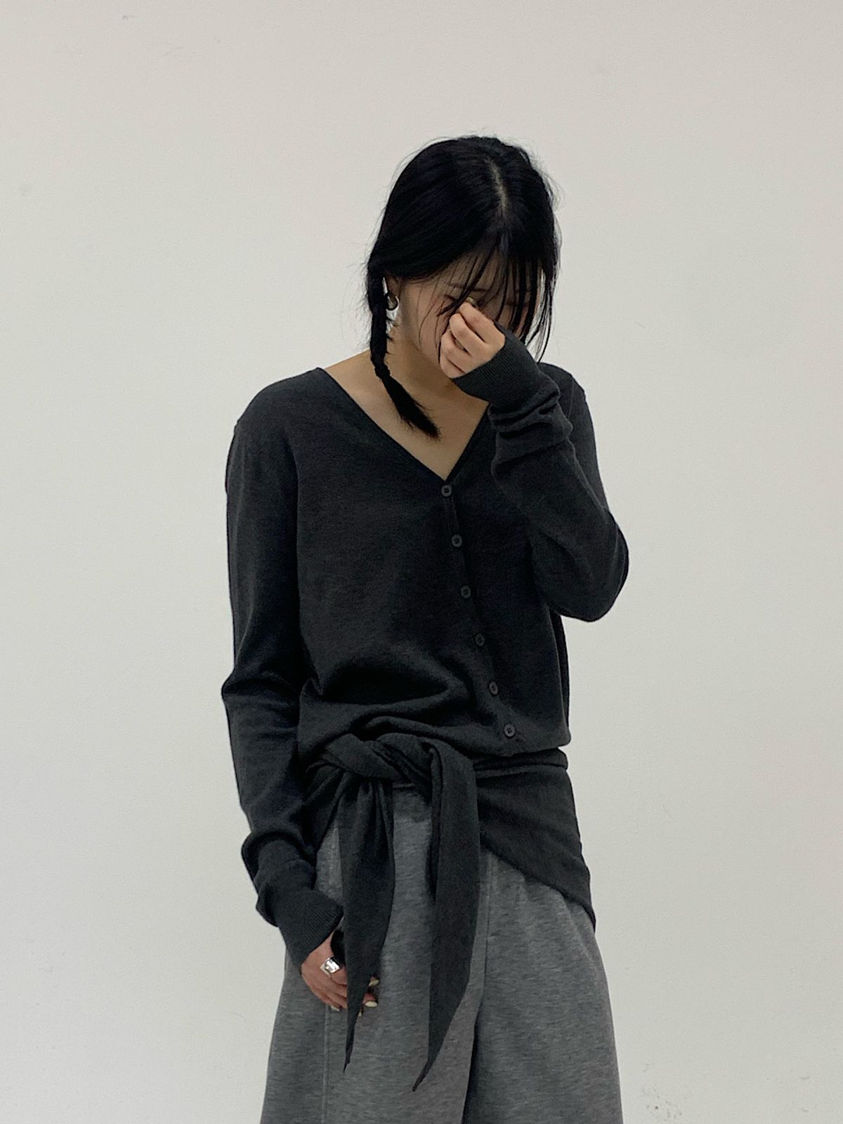 아포엠(APOEM) Scarf Tie Knit Cardigan (3C)