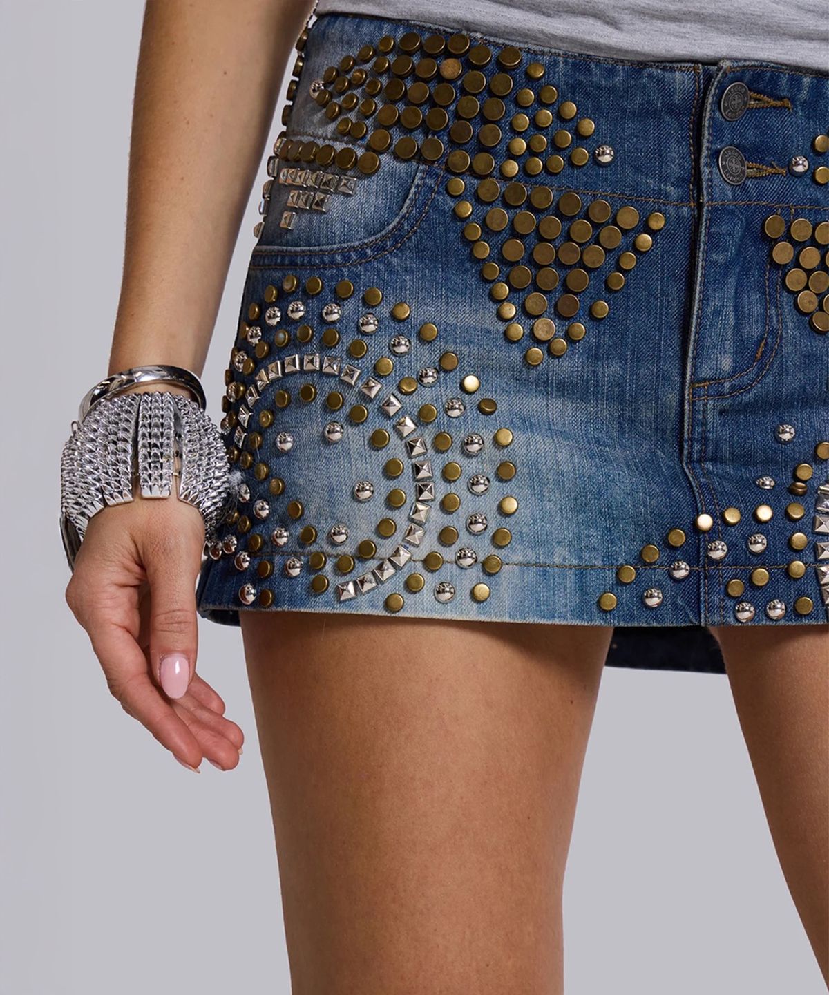 제이디드 런던(JADED LONDON) (W) 스터디드 데님 미니 스커트 블루 STUDDED DENIM MINI SKIRT BLUE