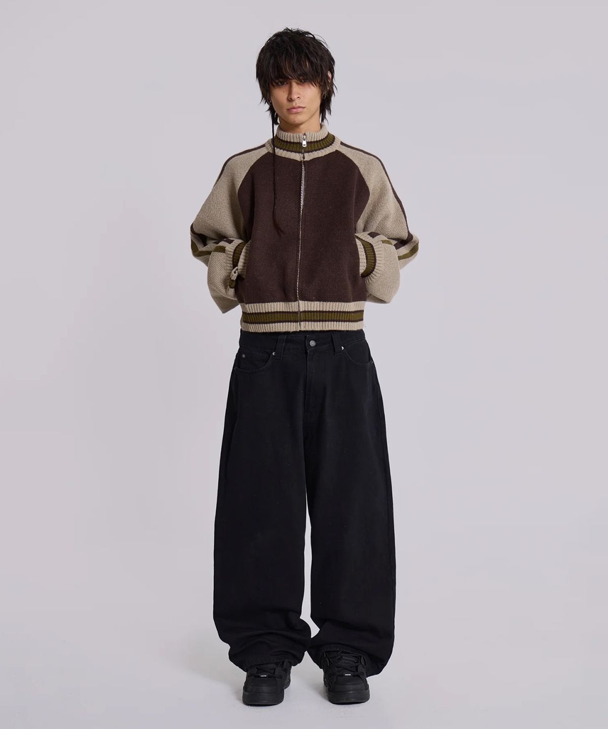 제이디드 런던(JADED LONDON) (U) 니티드 봄버 위드 백 아트워크 브라운 KNITTED BOMBER WITH BACK ARTWORK BROWN