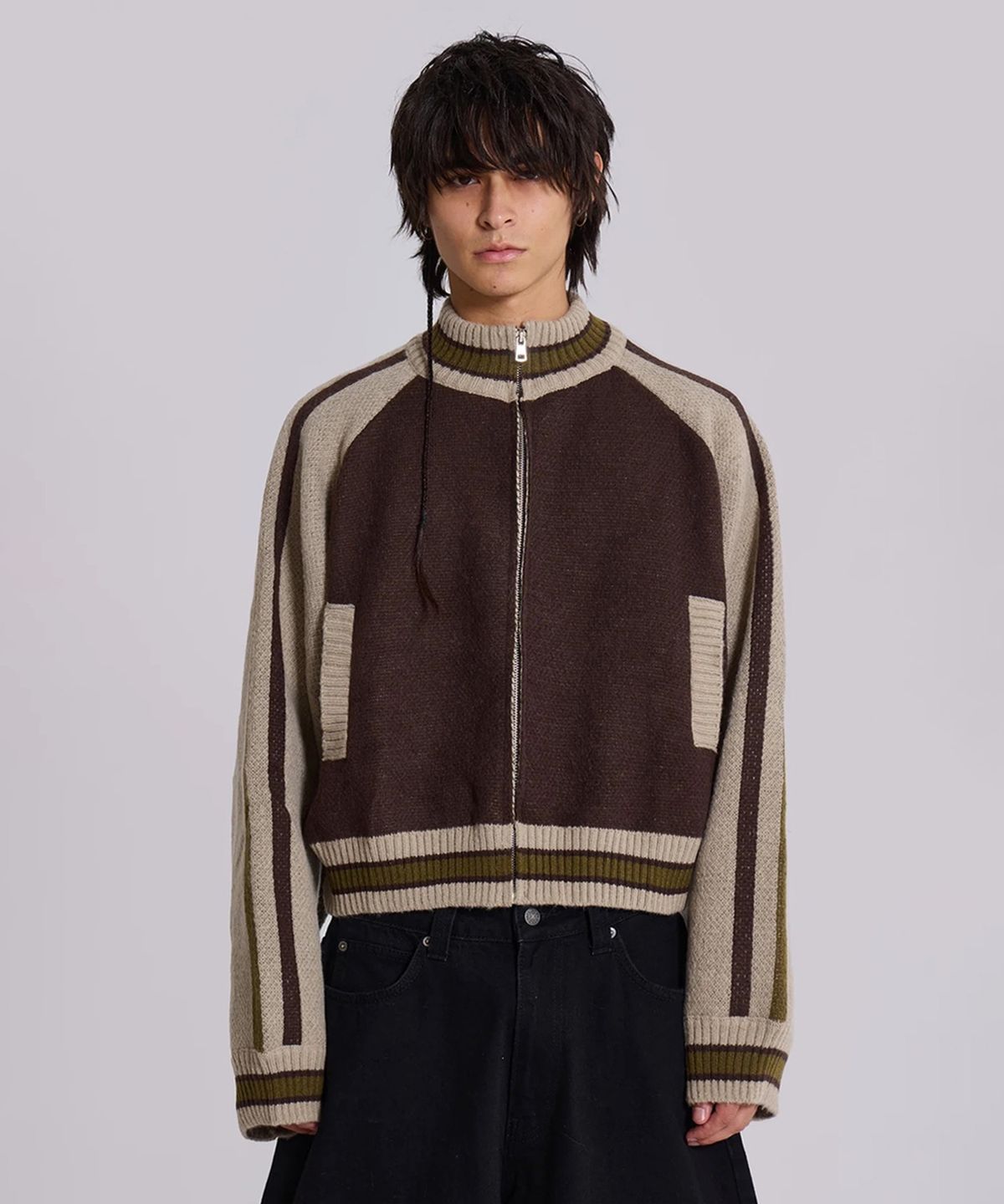 제이디드 런던(JADED LONDON) (U) 니티드 봄버 위드 백 아트워크 브라운 KNITTED BOMBER WITH BACK ARTWORK BROWN