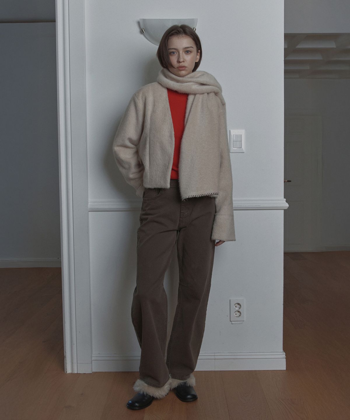 포에트서울(POETSEOUL) button hole stitch muffler_cream