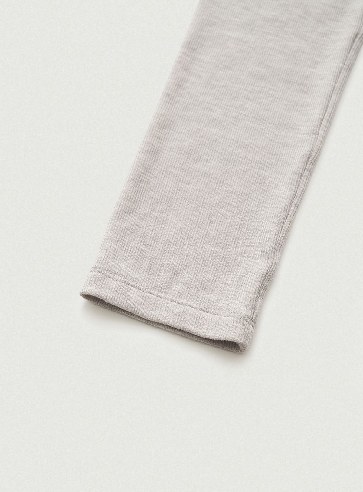 더바넷(THEBARNNET) Aimee Slim Layered T-shirt_Light Grey