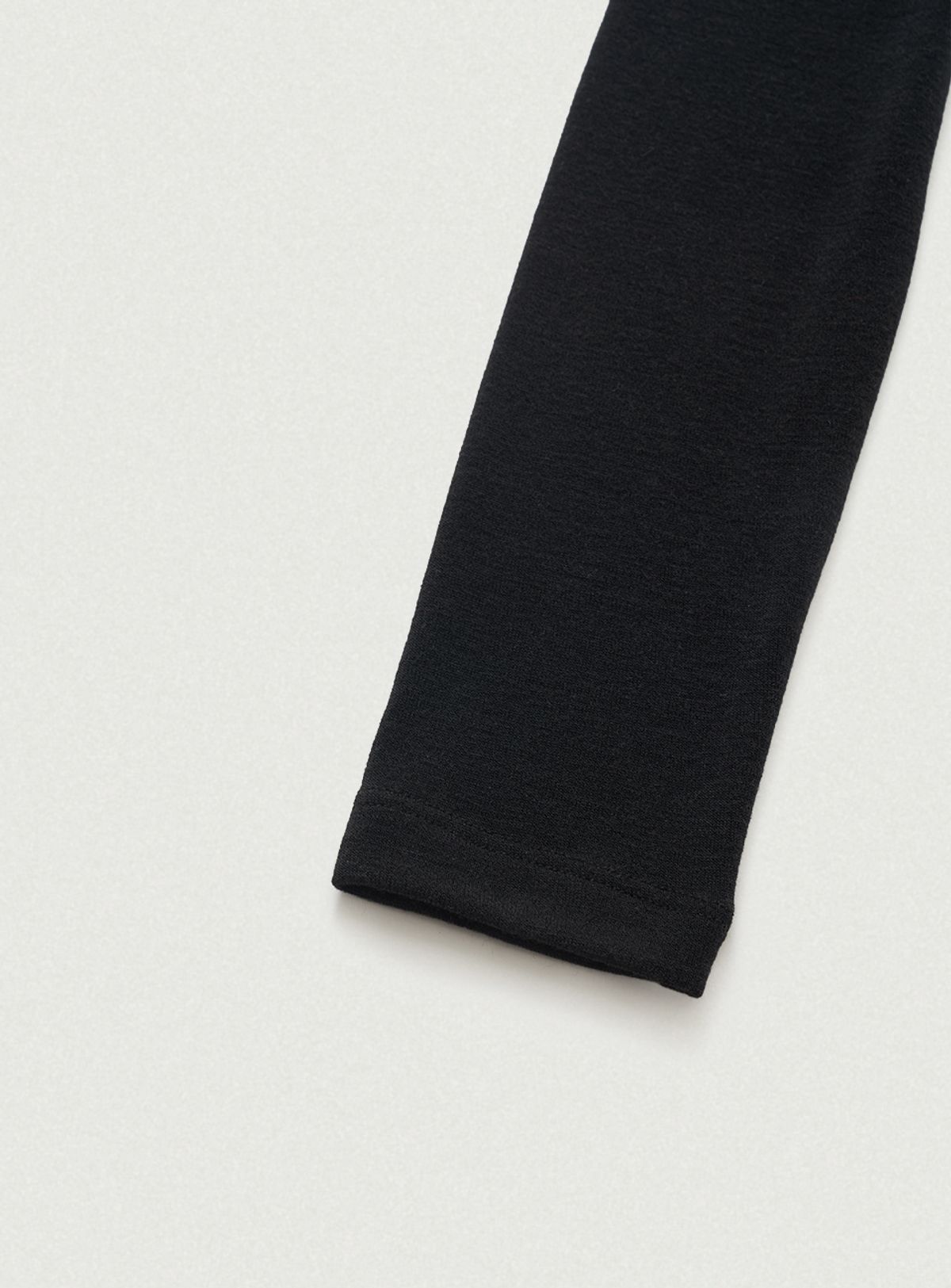 더바넷(THEBARNNET) Noue Tie T-shirt_Black