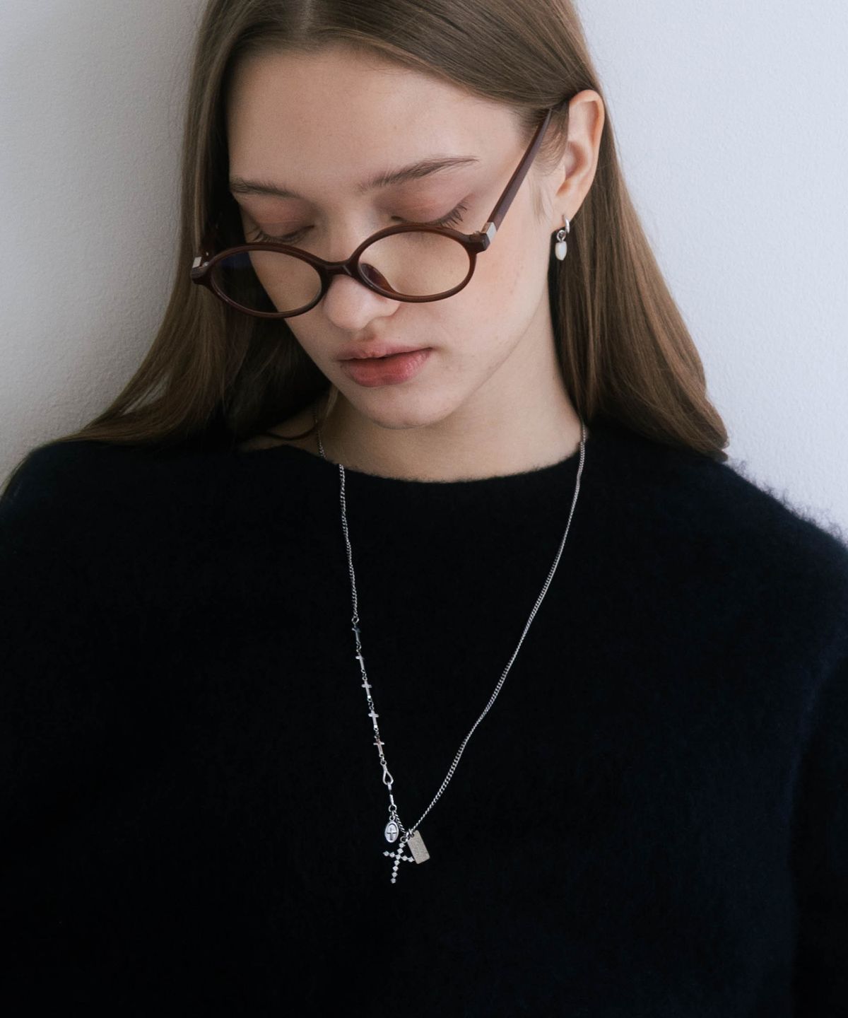 펄리모어(PEARLY MORE) 큐빅 크로스 레이어 체인 목걸이_PM25N013WT
