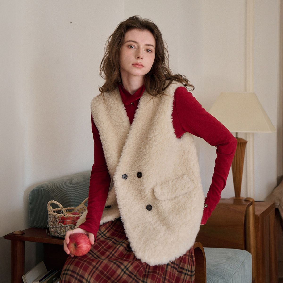 심플레트로(SIMPLE RETRO) SR_V-neck fur integrated cardigan vest