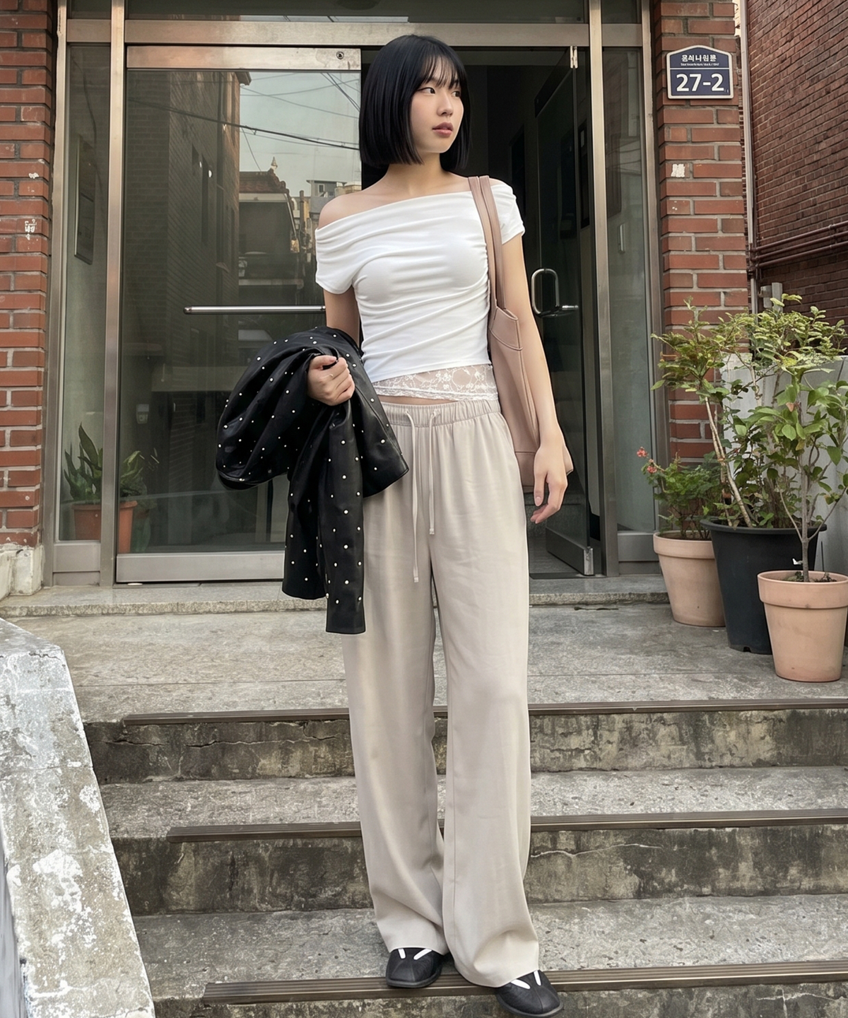 베이직하우스(BASIC HOUSE) 여성 통기성 밴딩 와이드 팬츠 다크베이지