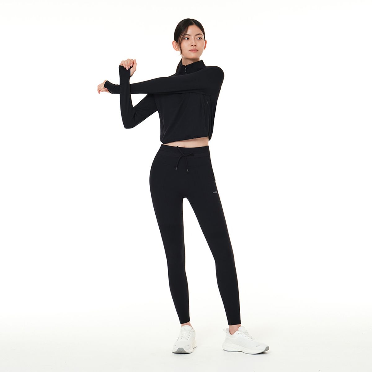 안다르(ANDAR) 릴레어 기모 크롭 하프 집업