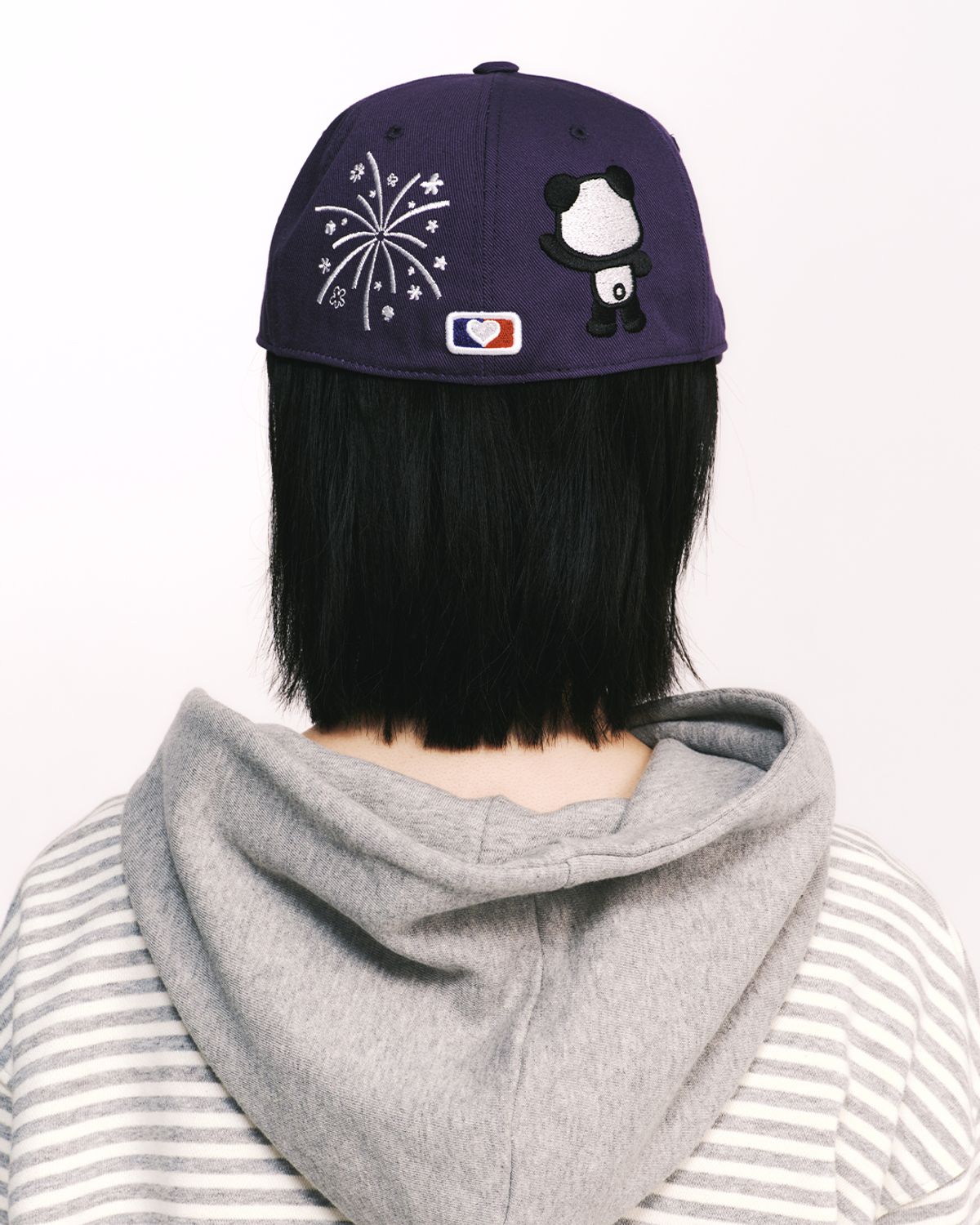 더뮤지엄비지터(THEMUSEUMVISITOR) PANDA EMBROIDERY CAP (PURPLE)