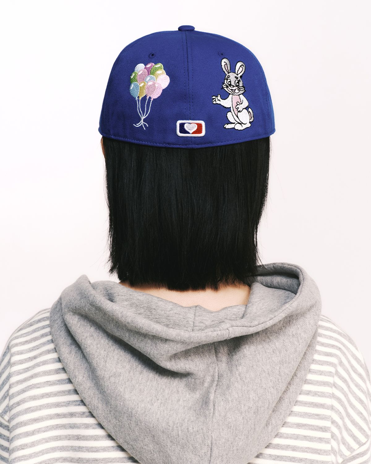 더뮤지엄비지터(THEMUSEUMVISITOR) RABBIT EMBROIDERY CAP (BLUE)