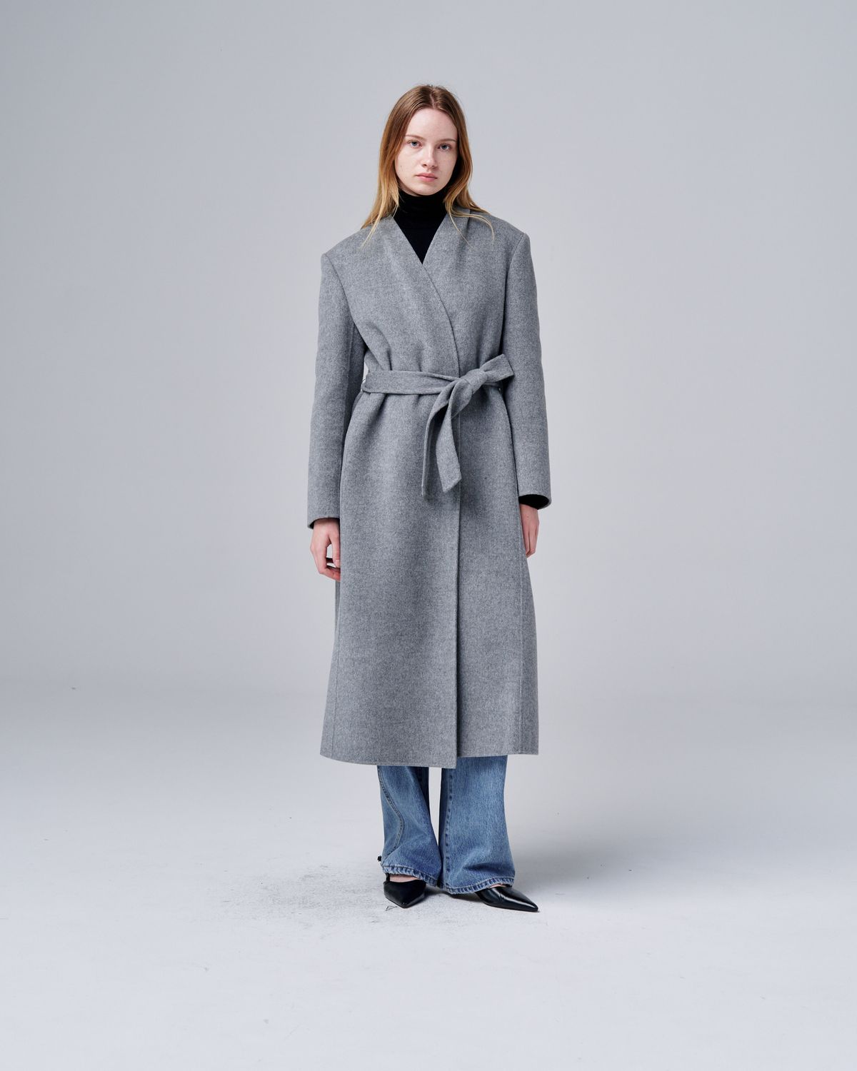 오드프레젠트(ODDPRESENT) Linear Handmade Coat