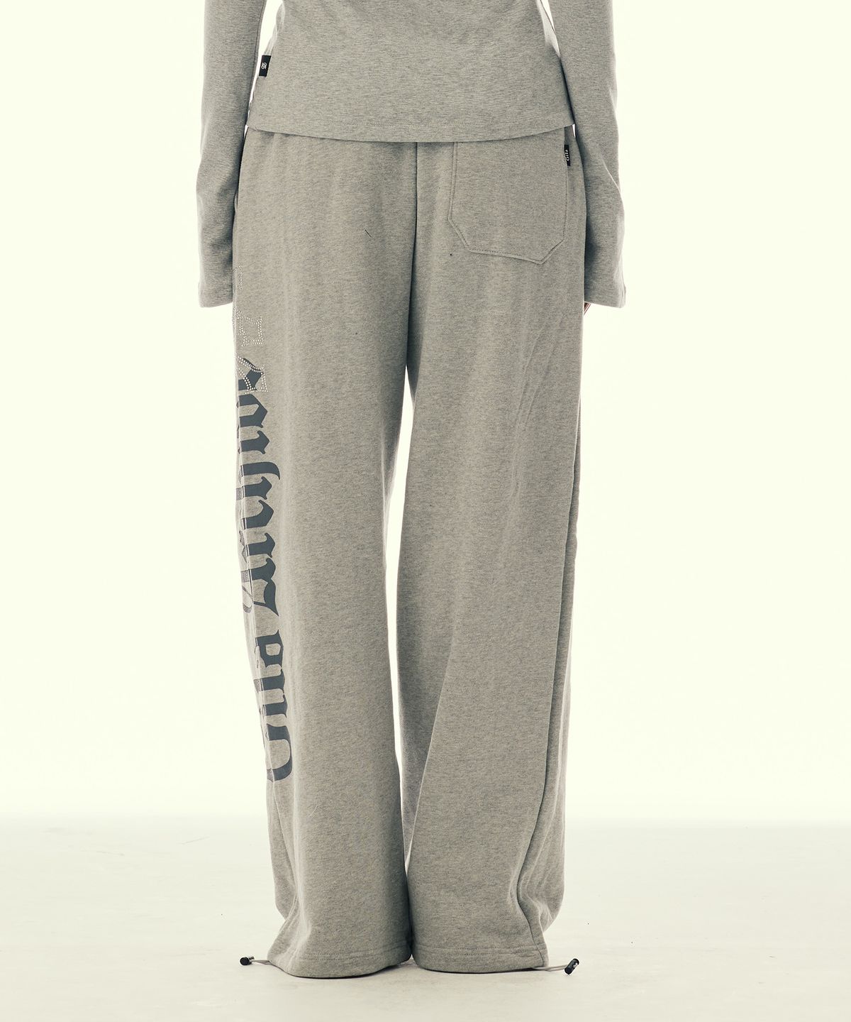 길라아카이브(GILAARCHIVE) SIDE CROSS LOGO SWEATPANTS_GREY